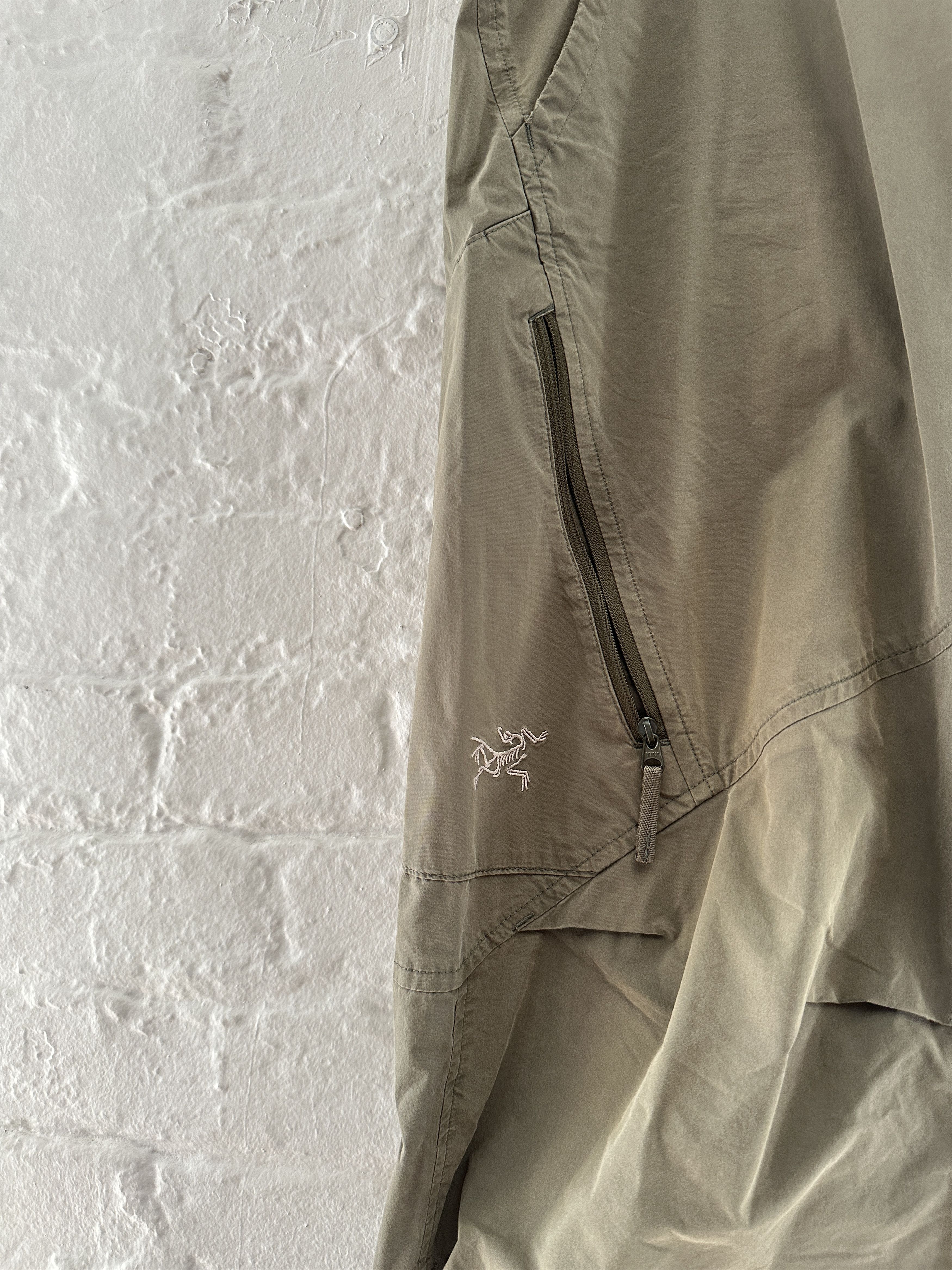 Arc'teryx Arc'Teryx Hiking Pants Size US 36 / EU 52 - 2 Thumbnail