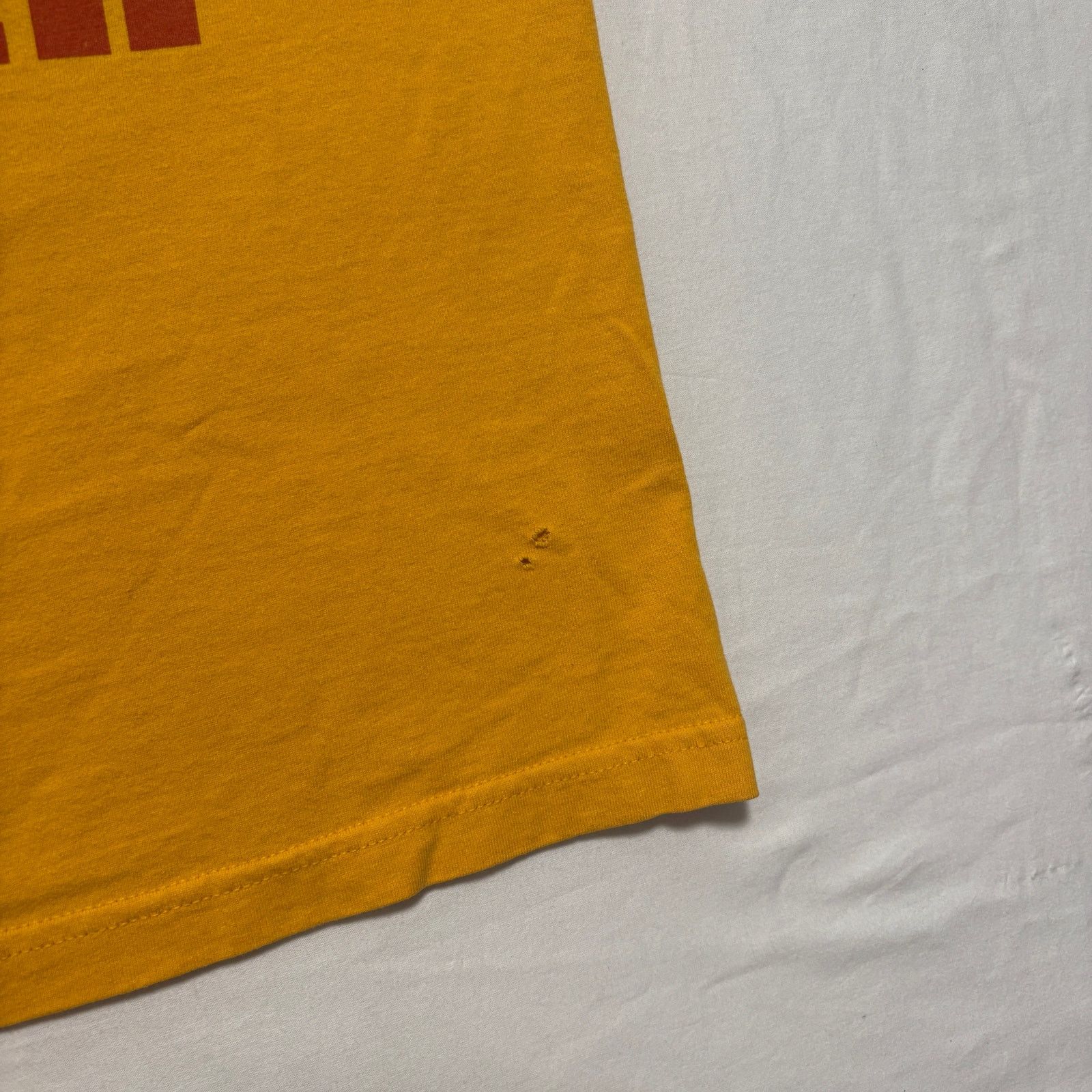 Alstyle Y2K 00's LA Lakers Derek Fisher Fling T-Shirt Yellow L Size US L / EU 52-54 / 3 - 4 Thumbnail