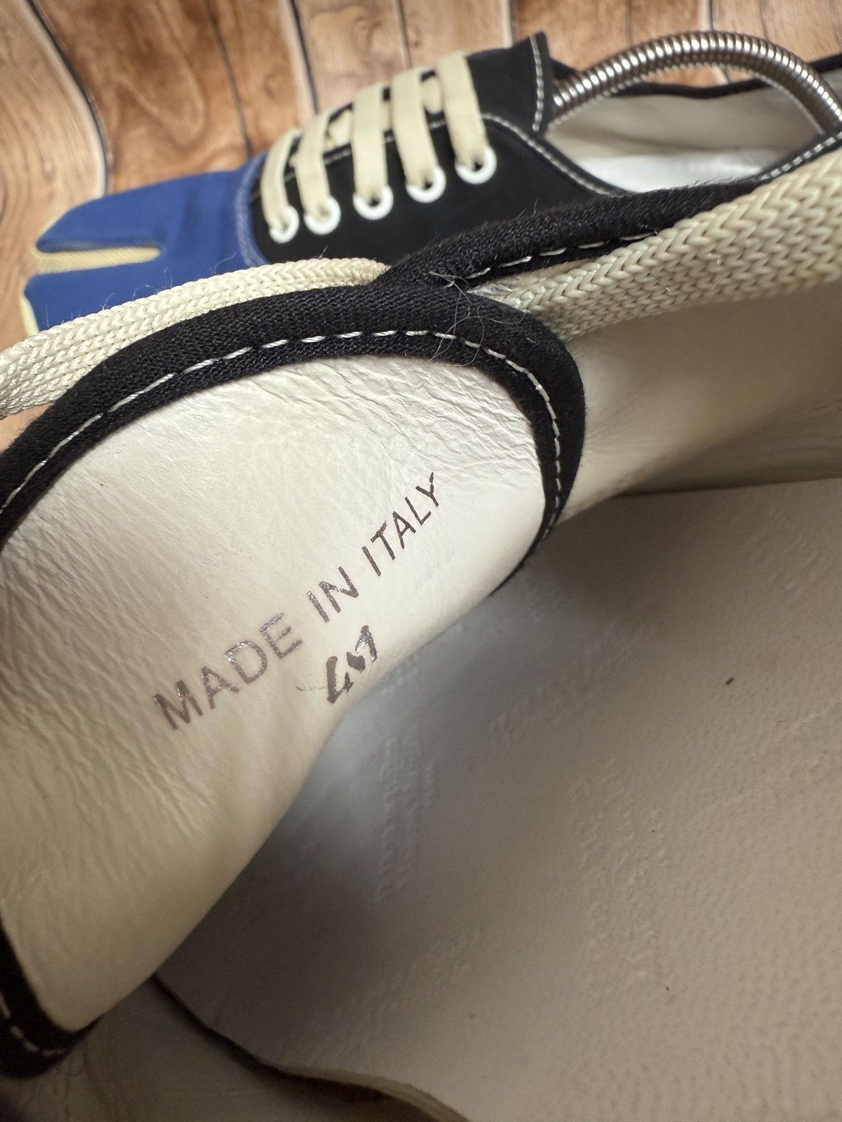 Maison Margiela Ss19 Tabi canvas sneakers Size US 8.5 / EU 41-42 - 12 Thumbnail