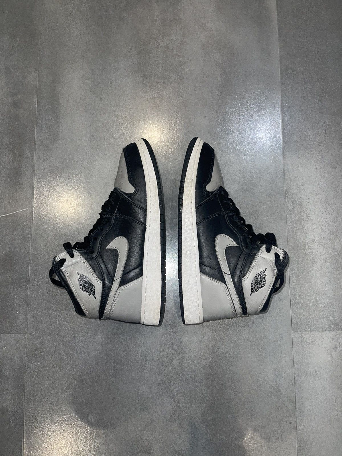 Nike 6Y SS18 Nike Jordan 1 Retro High Shadows (GS) Sneakers Size US 8 / IT 38 - 8 Thumbnail