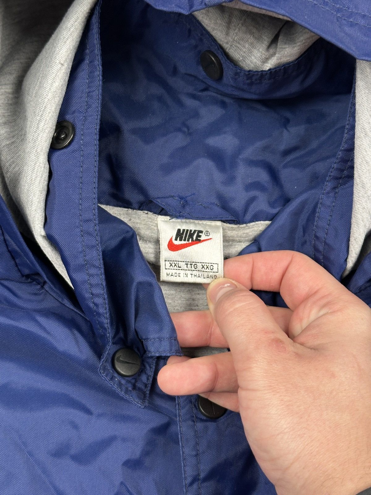 Nike Vintage Nike Swoosh Oversized Hooded Windbreaker Rain Jacket Size US XXL / EU 58 / 5 - 11 Thumbnail