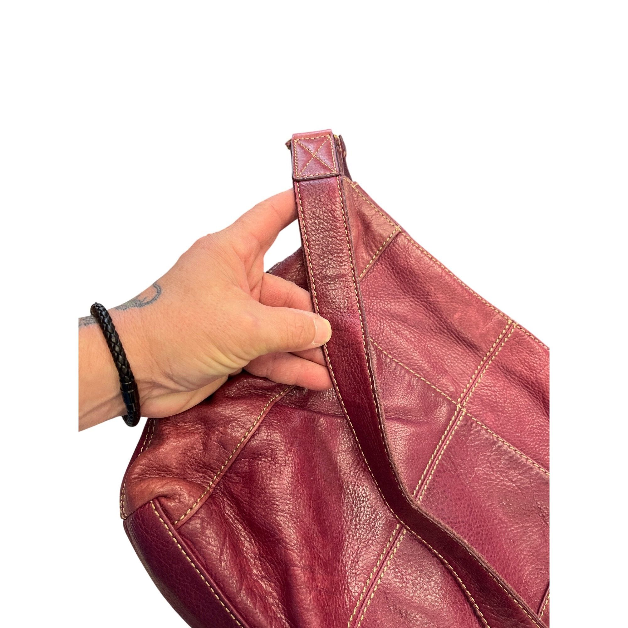 Fossil Fossil VTG wms red gold ware leather crossbody shoulder hand Size ONE SIZE - 10 Thumbnail