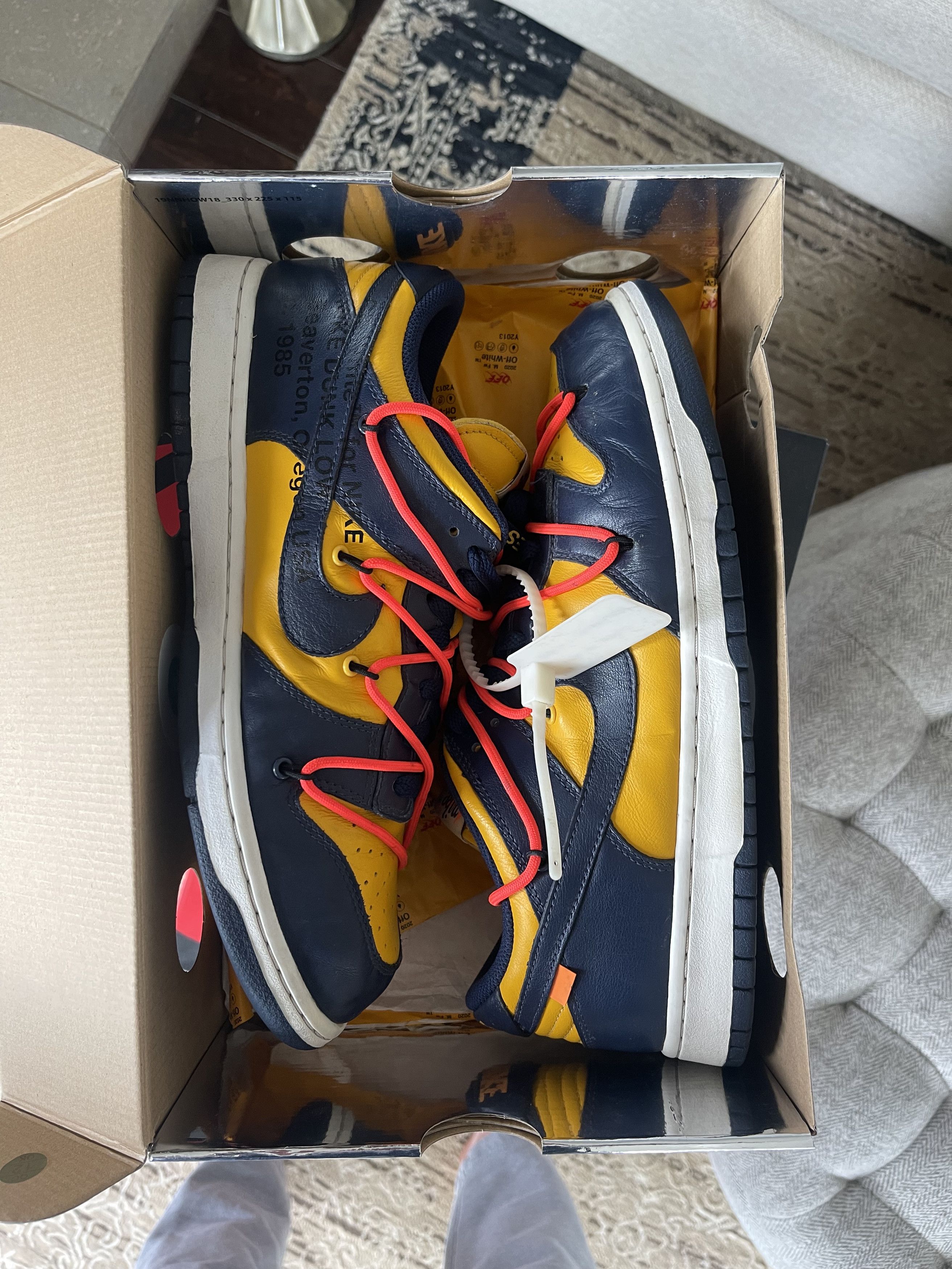 Nike × Off-White Off White Dunk Low Michigan Size 12 Size US 12 / EU 45 - 4 Thumbnail
