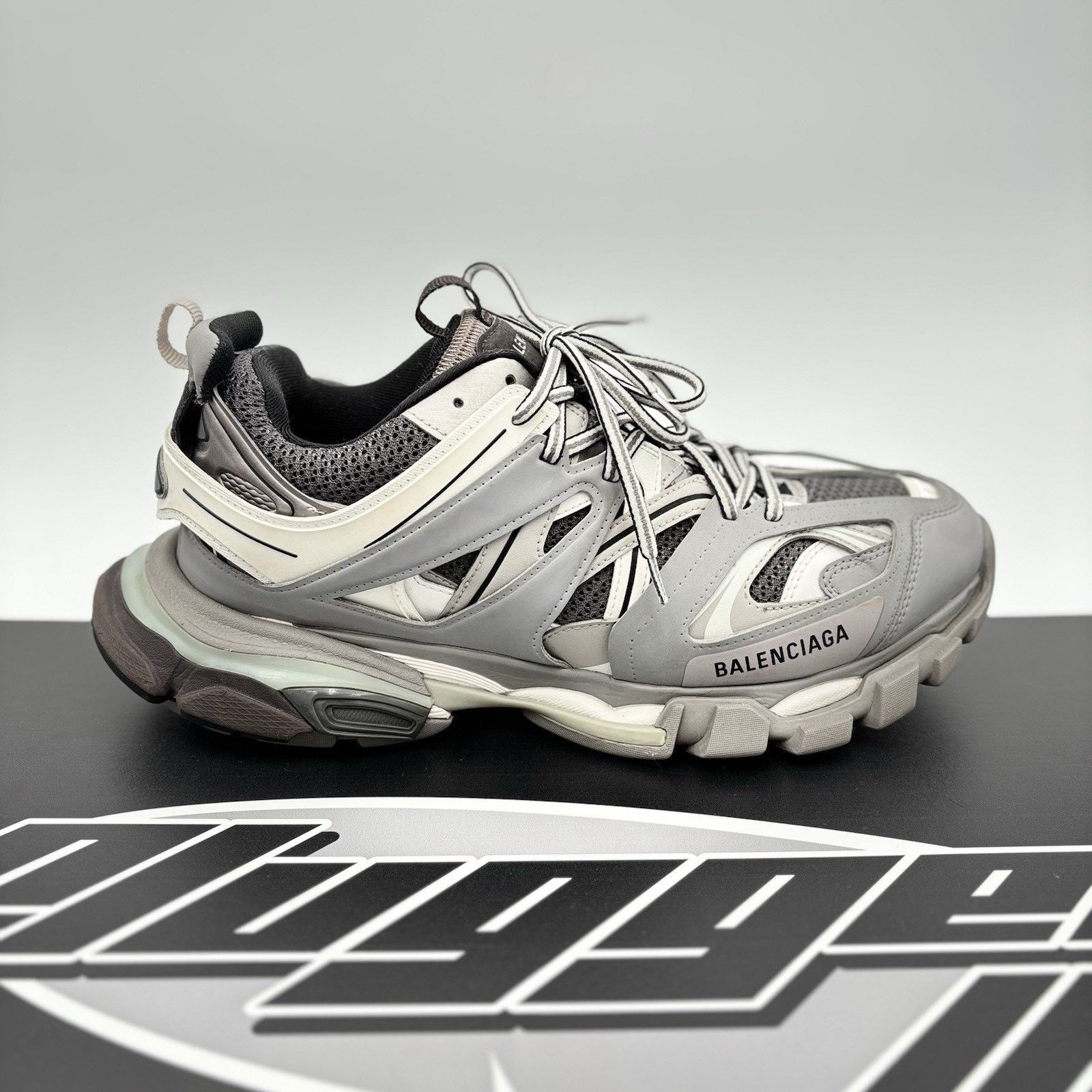 Balenciaga Balenciaga Track Sneaker ' Silver, Grey ' | GREAT COND! Size US 11 / EU 44 - 2 Thumbnail