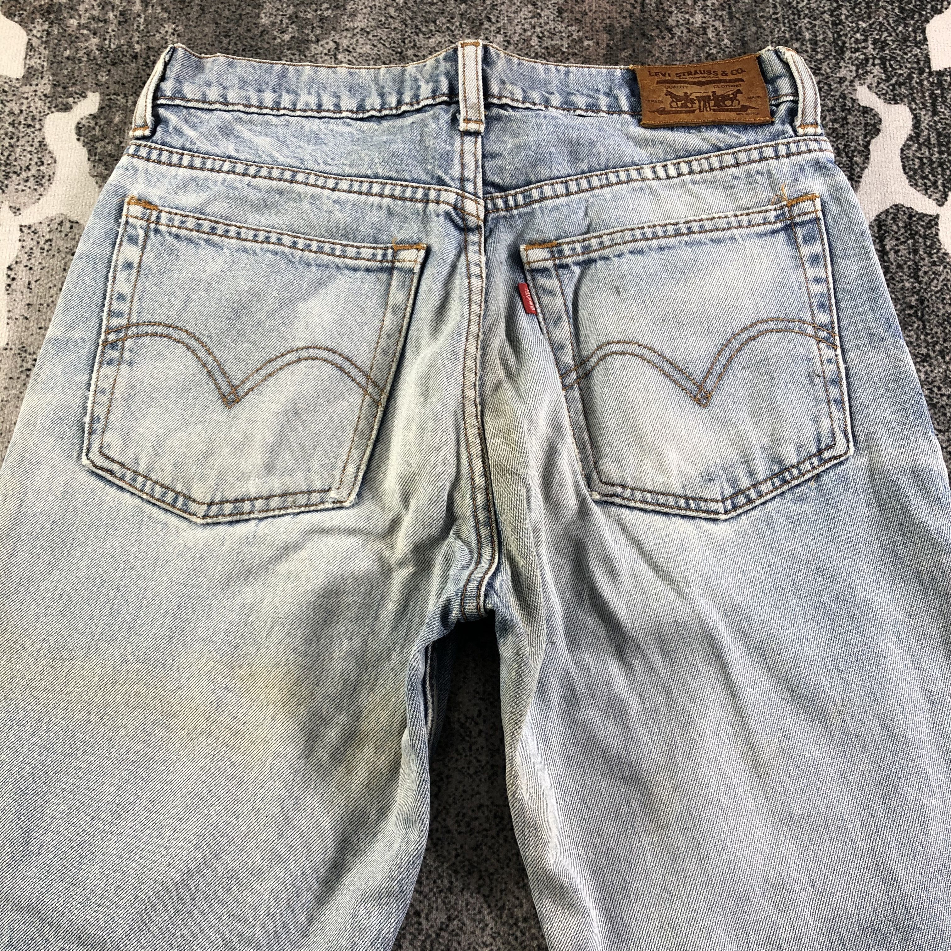 Levi's Vintage Levis 626 Jeans Distressed Denim KJ2396 Size US 29 - 4 Thumbnail