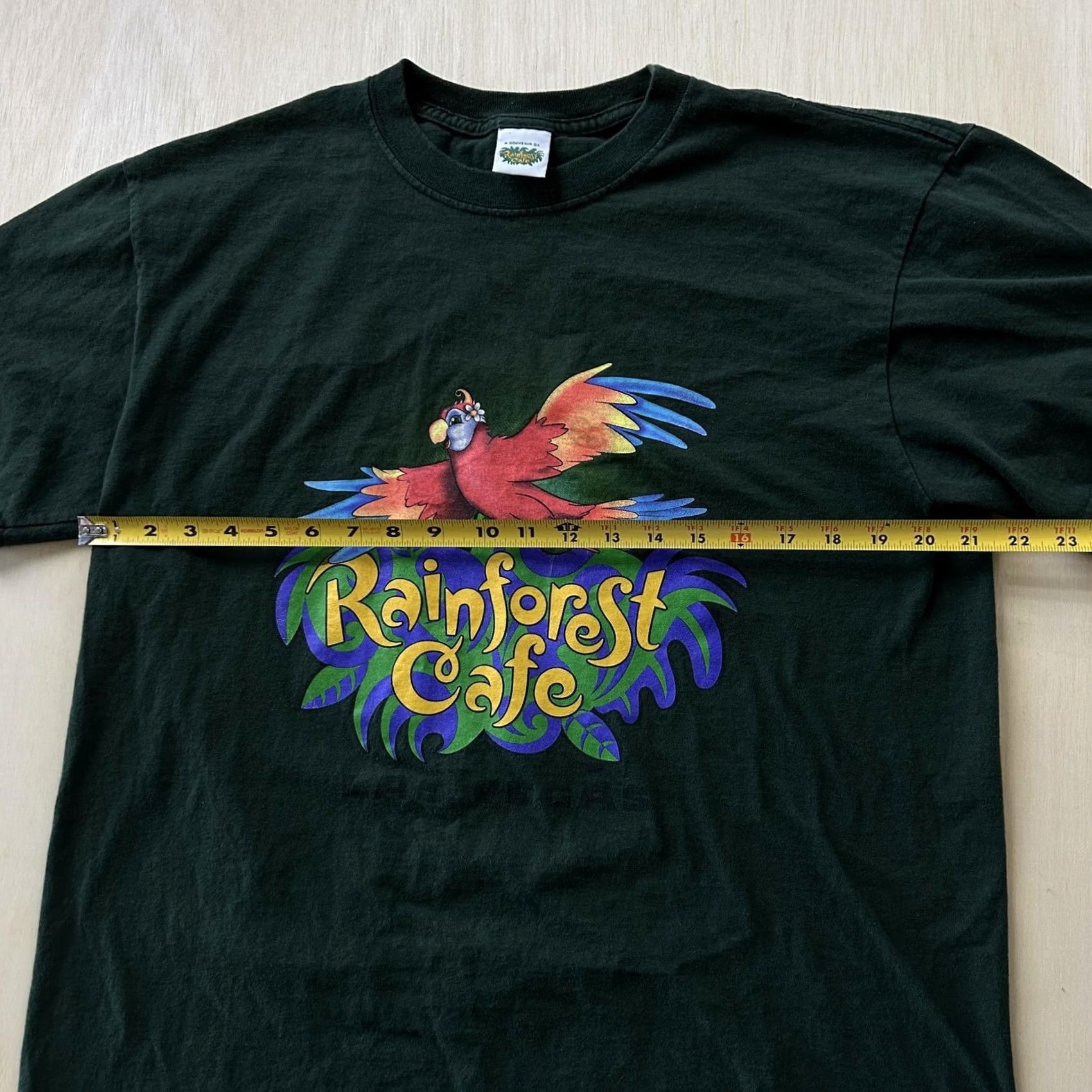 Vintage VINTAGE Rainforest Cafe Shirt Mens Large Green Parrot Graphic Tee T-Shirt Size US L / EU 52-54 / 3 - 4 Thumbnail