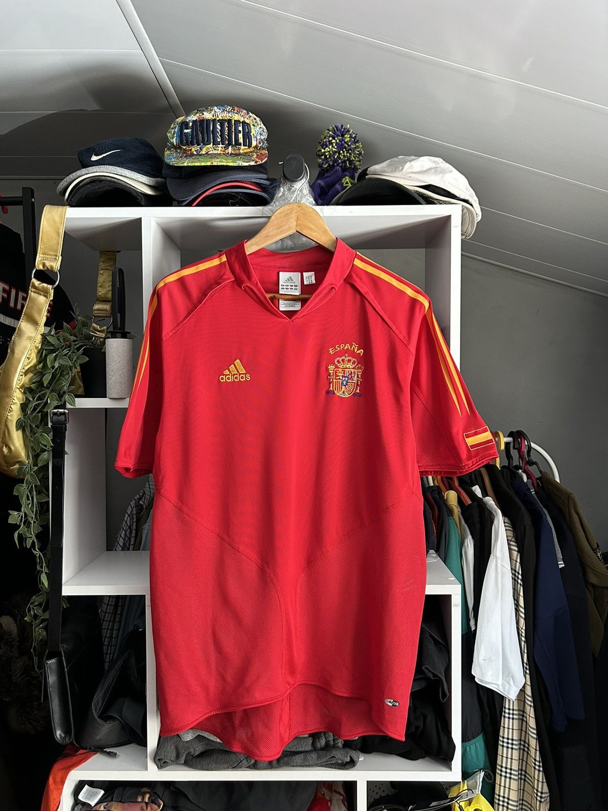 Adidas × Vintage Spain Adidas 2002-04 Player Issue Home Shirt Raul #7 Size US M / EU 48-50 / 2 - 4 Thumbnail
