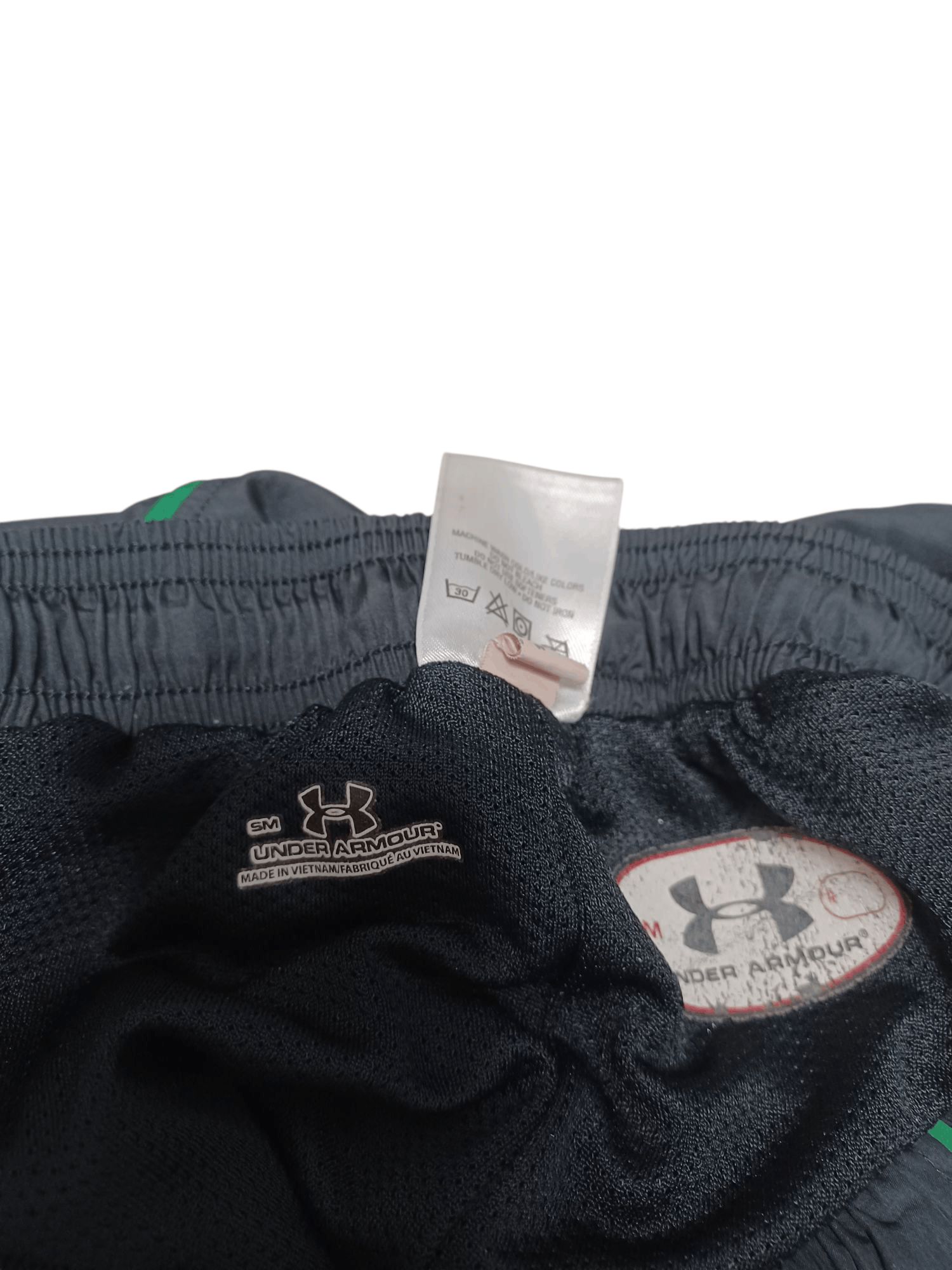 Under Armour WALES RUGBY UNION UNDER ARMOUR NYLON TRACK PANTS Size US 30 / EU 46 - 4 Thumbnail