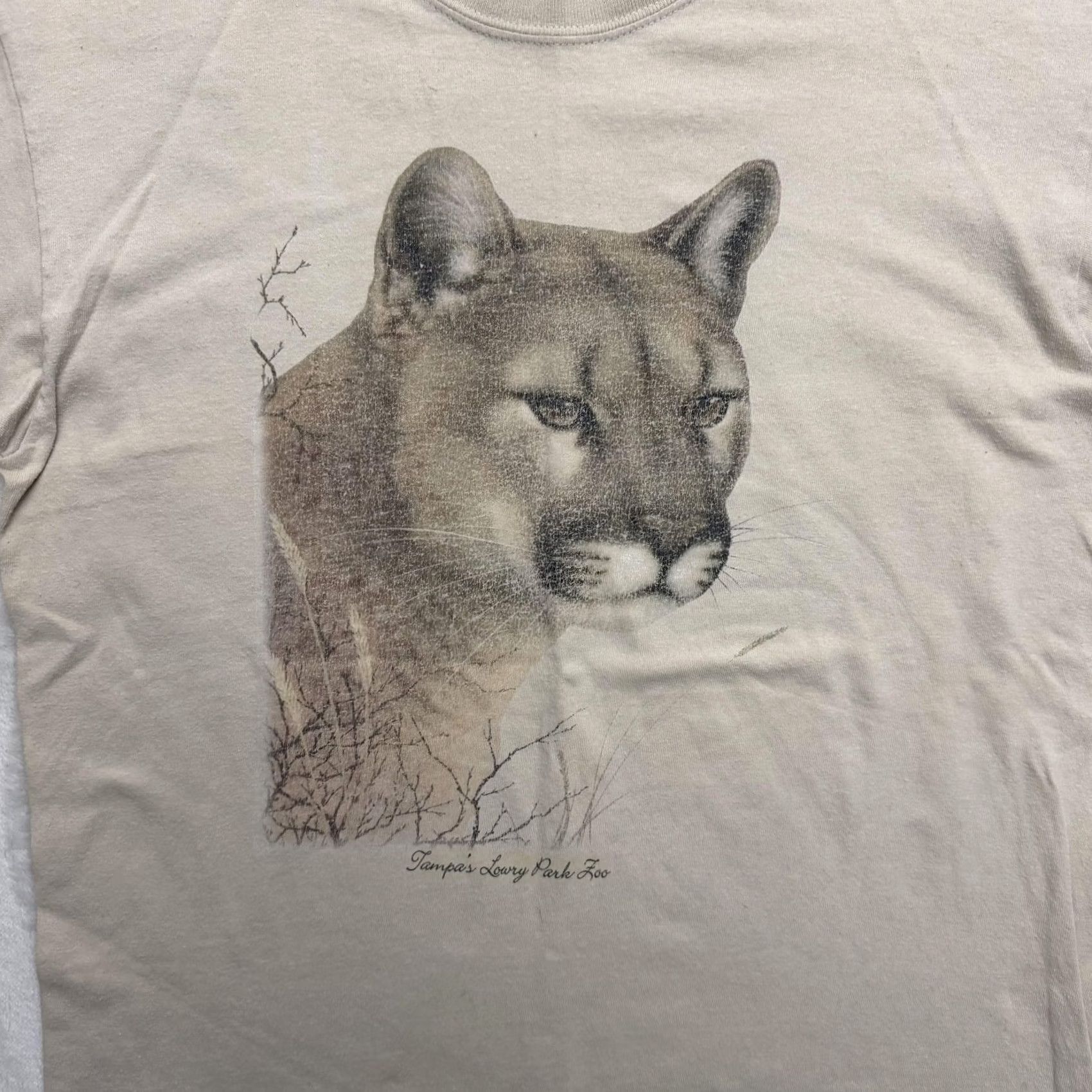 Gildan Tampa's Lowry Park Zoo Gildan Shirt Mens Medium Beige Cougar Graphic Tee Size US M / EU 48-50 / 2 - 3 Thumbnail