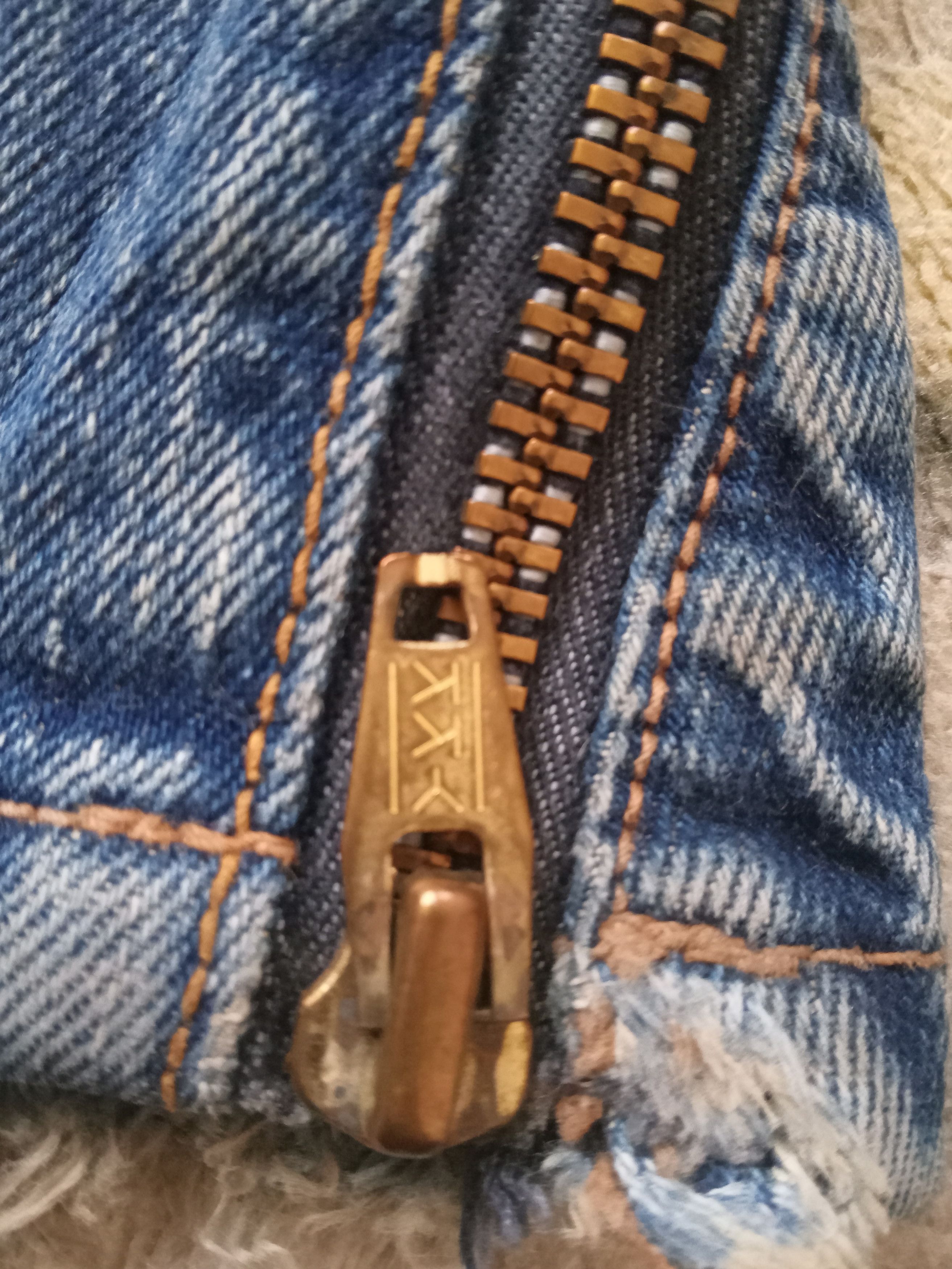 Japanese Brand RNA inc Distressed Jeans Size US 33 - 11 Thumbnail