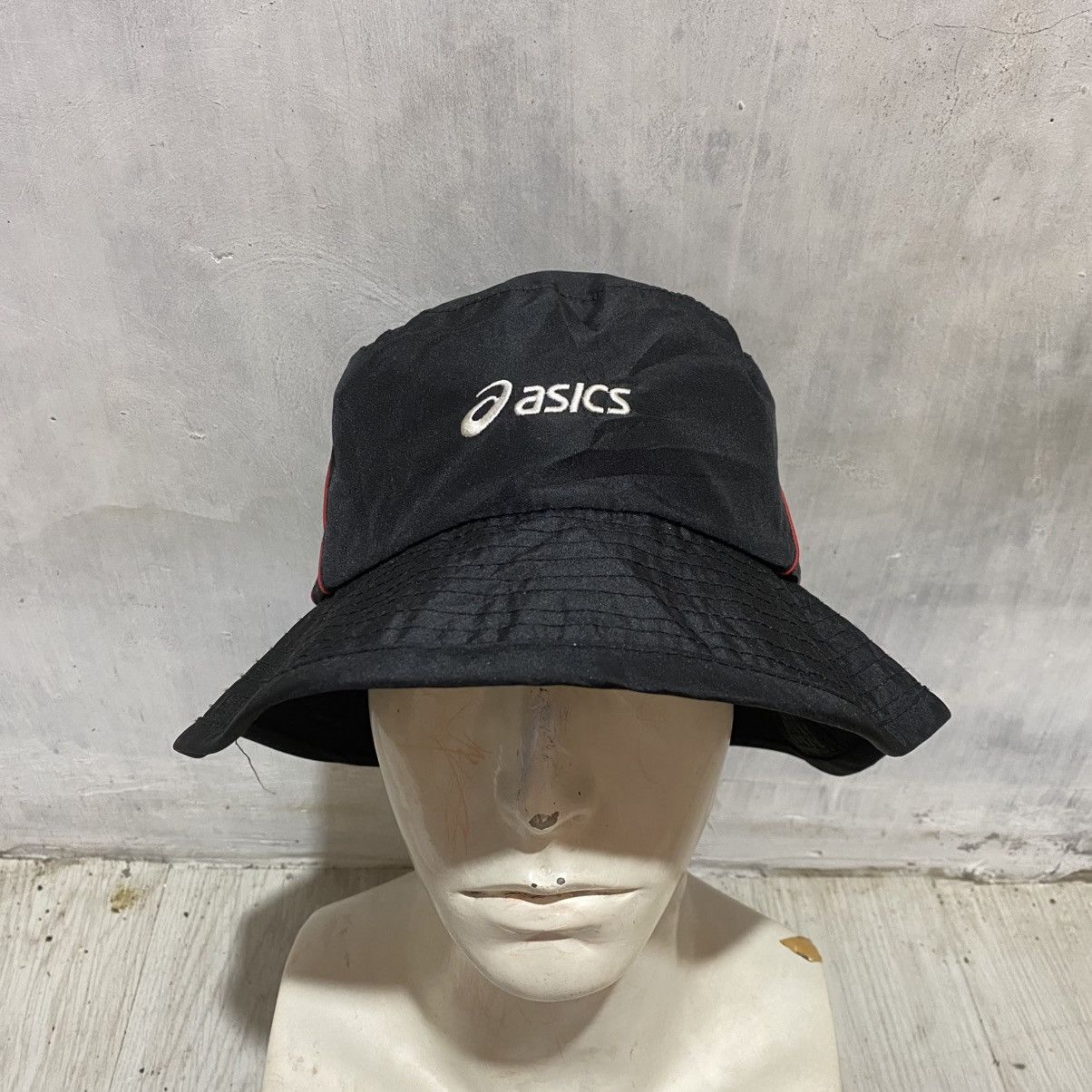 Asics Vintage asics embroidery nylon bucket hat Size ONE SIZE - 1 Thumbnail