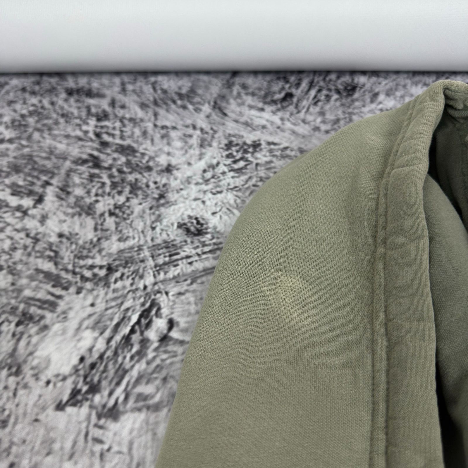 Nike Nike Men's Olive Green Number 10 Swoosh Pullover Hoodie S Size US S / EU 44-46 / 1 - 5 Thumbnail
