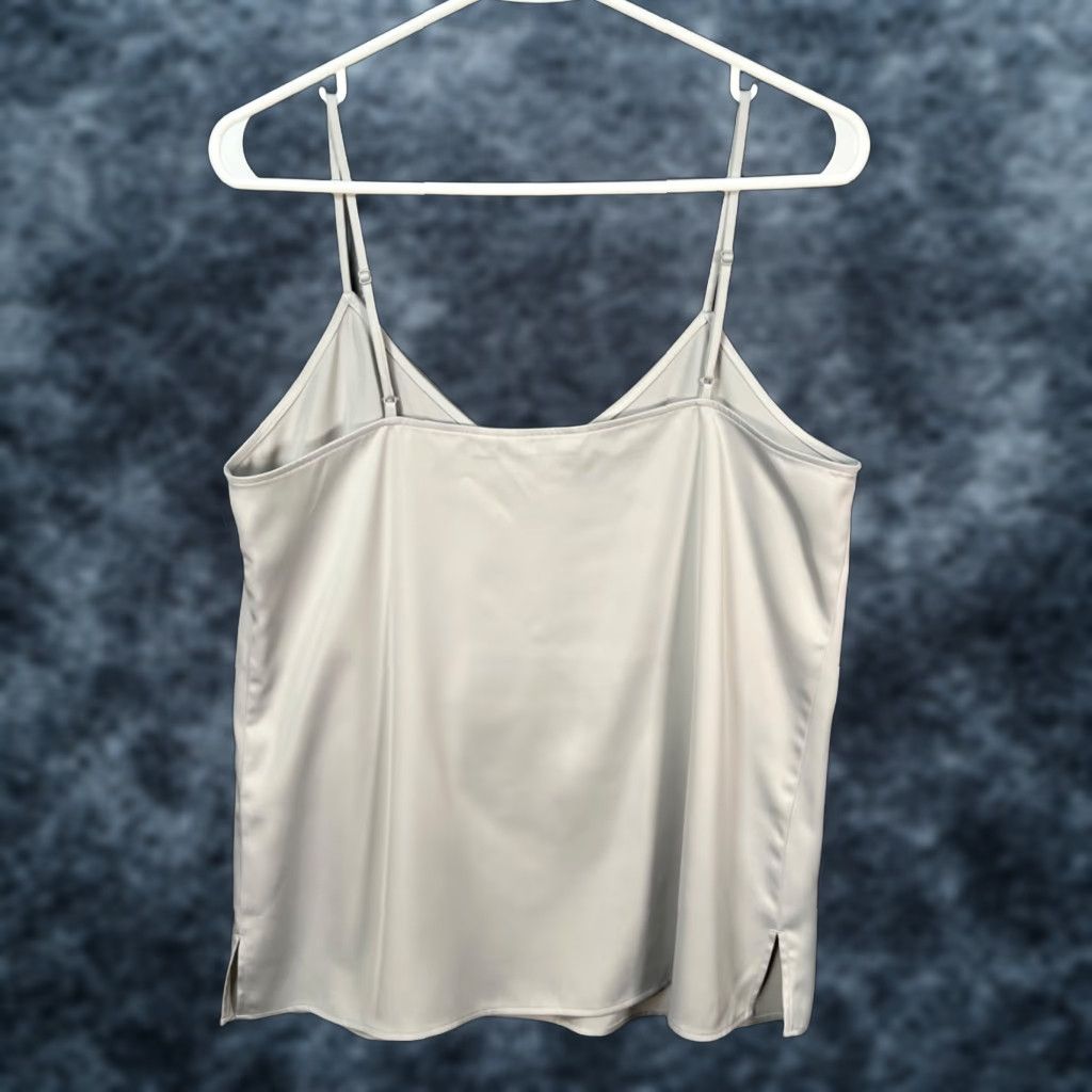Uniqlo Uniqlo Camisole Tank Top Womens Size Medium Satin Silver Tank Top Sleeveless Polyester Spandex Satin Strap Casual Spring Summer Womens Clothing Size M / US 6-8 / IT 42-44 - 1 Thumbnail