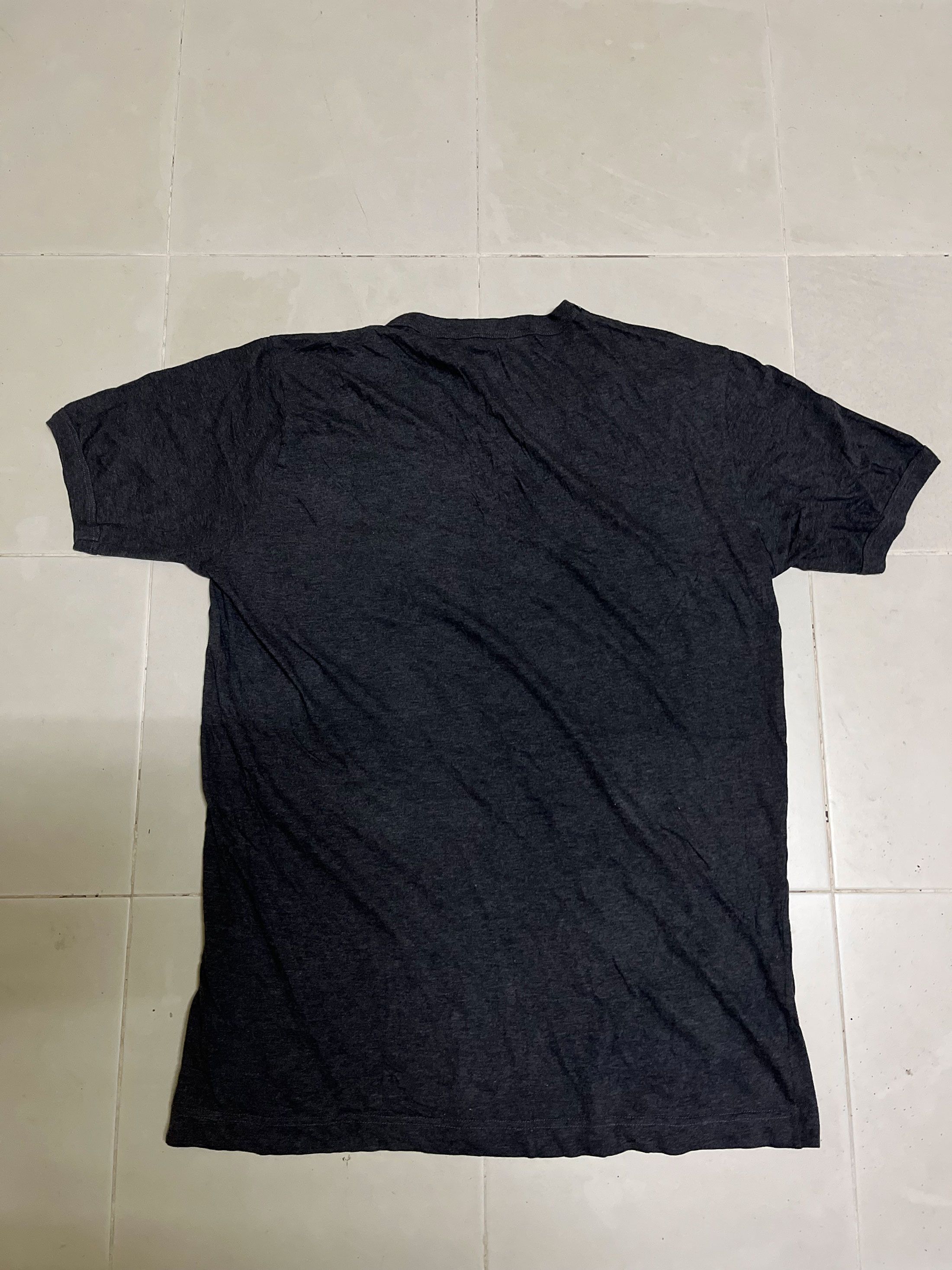 Dolce & Gabbana Dolce & Gabbana V Neck Tipped Blank Short Sleeve Size US XL / EU 56 / 4 - 4 Thumbnail