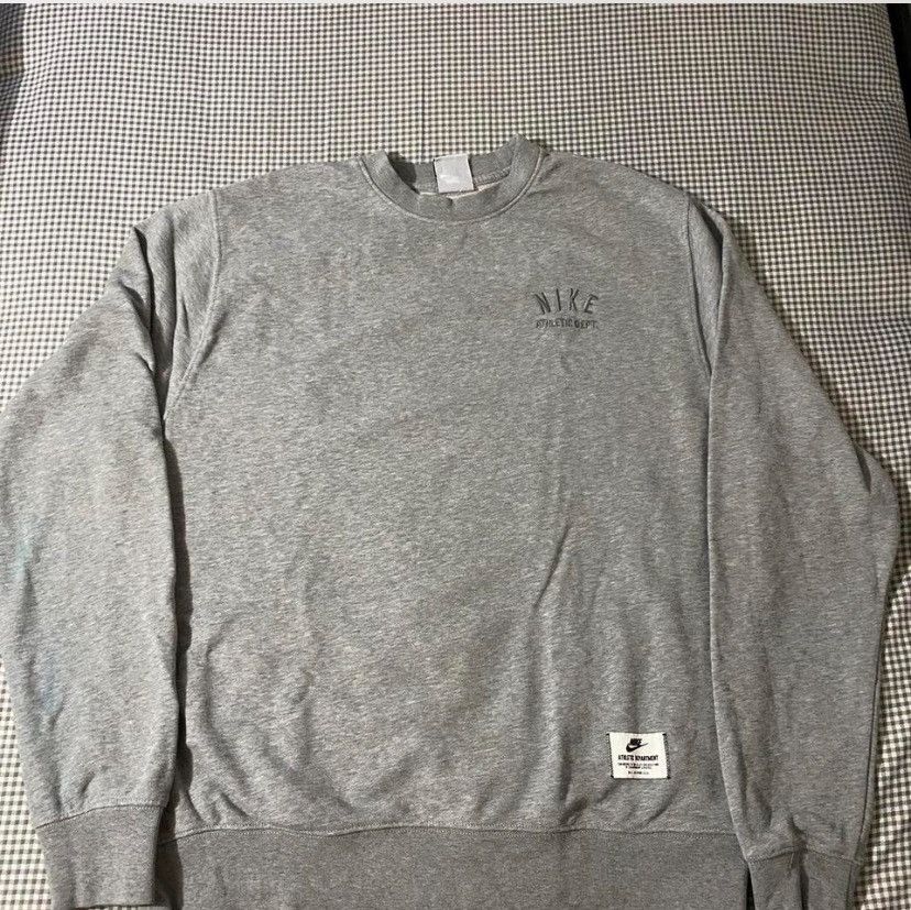 Nike Vintage Nike Crewneck Sweater Size US M / EU 48-50 / 2 - 1 Thumbnail