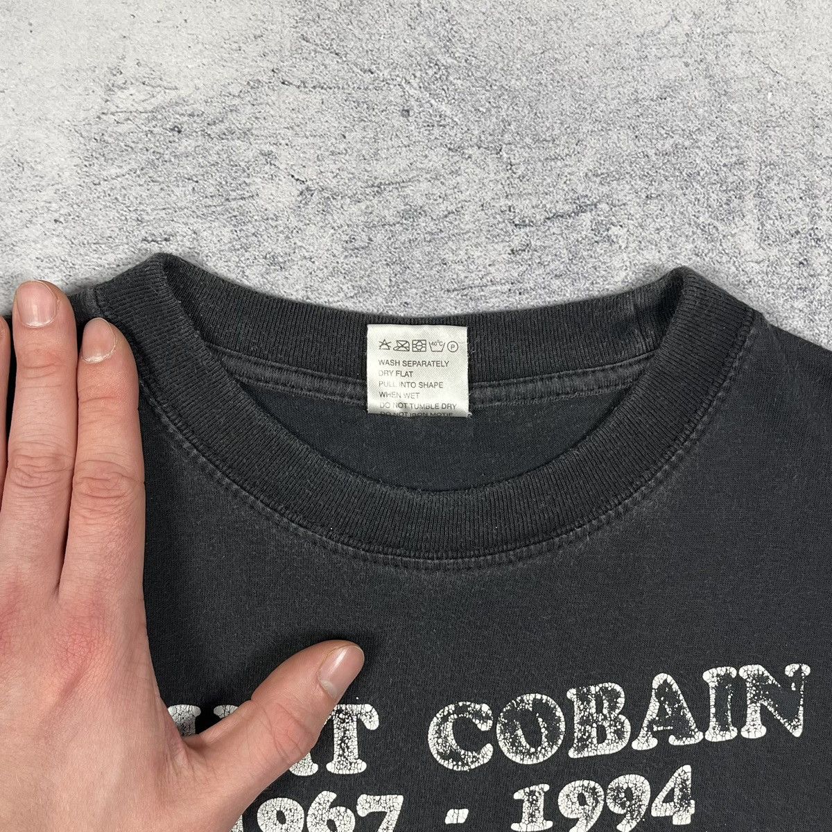 Band Tees Vintage Kurt Cobain Memorial Nirvana T Shirt 90’s Size US S / EU 44-46 / 1 - 11 Thumbnail