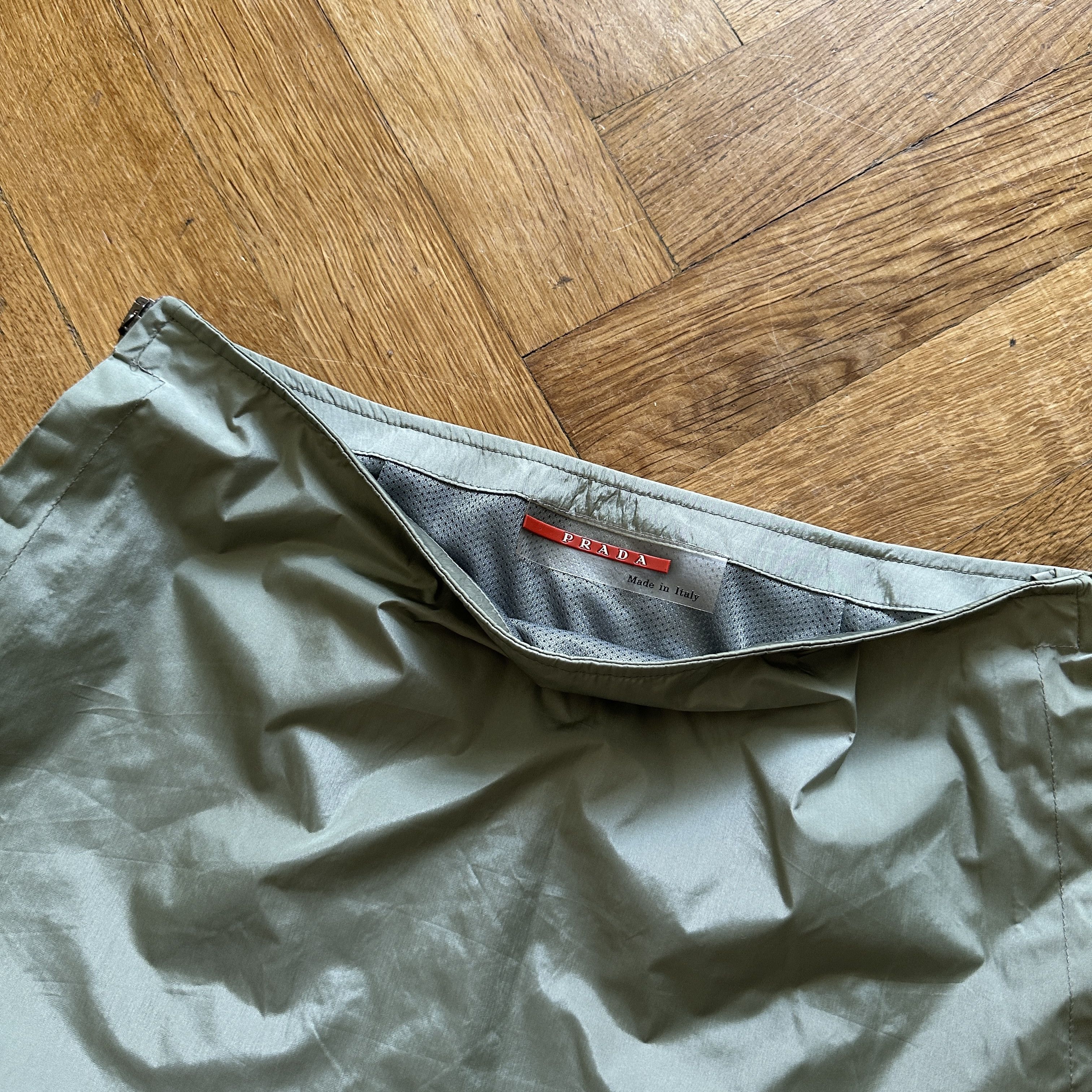 Prada Sport SS99 Sidezip Nylon Skirt Size 28" / US 6 / IT 42 - 5 Thumbnail