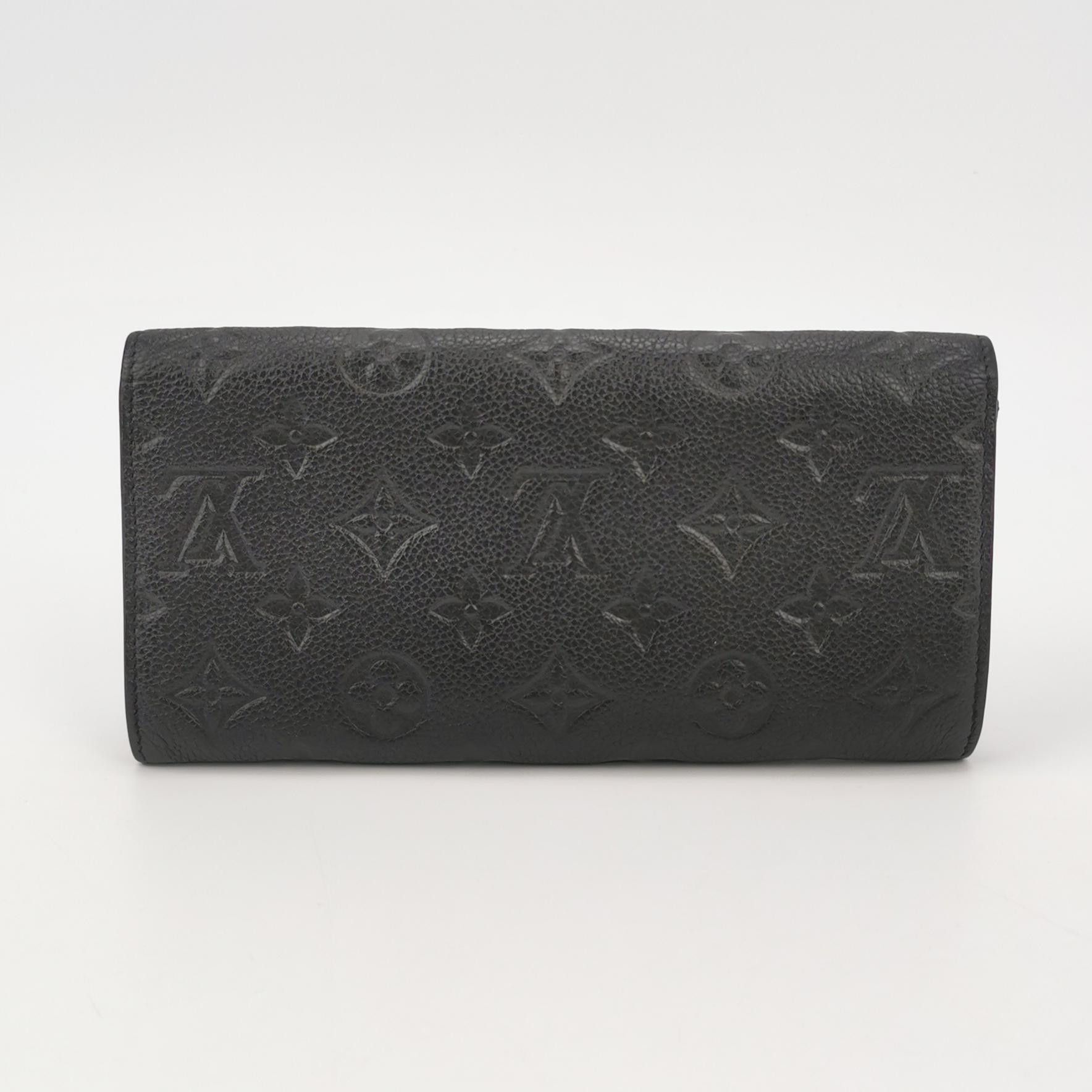 Louis Vuitton Louis Vuitton (LV) Sarah leather embossed monogram snap wal Size ONE SIZE - 1 Thumbnail