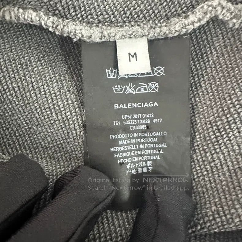 Balenciaga Balenciaga Washed Classic Portrait Series Dog Logo Printed Size US M / EU 48-50 / 2 - 4 Thumbnail