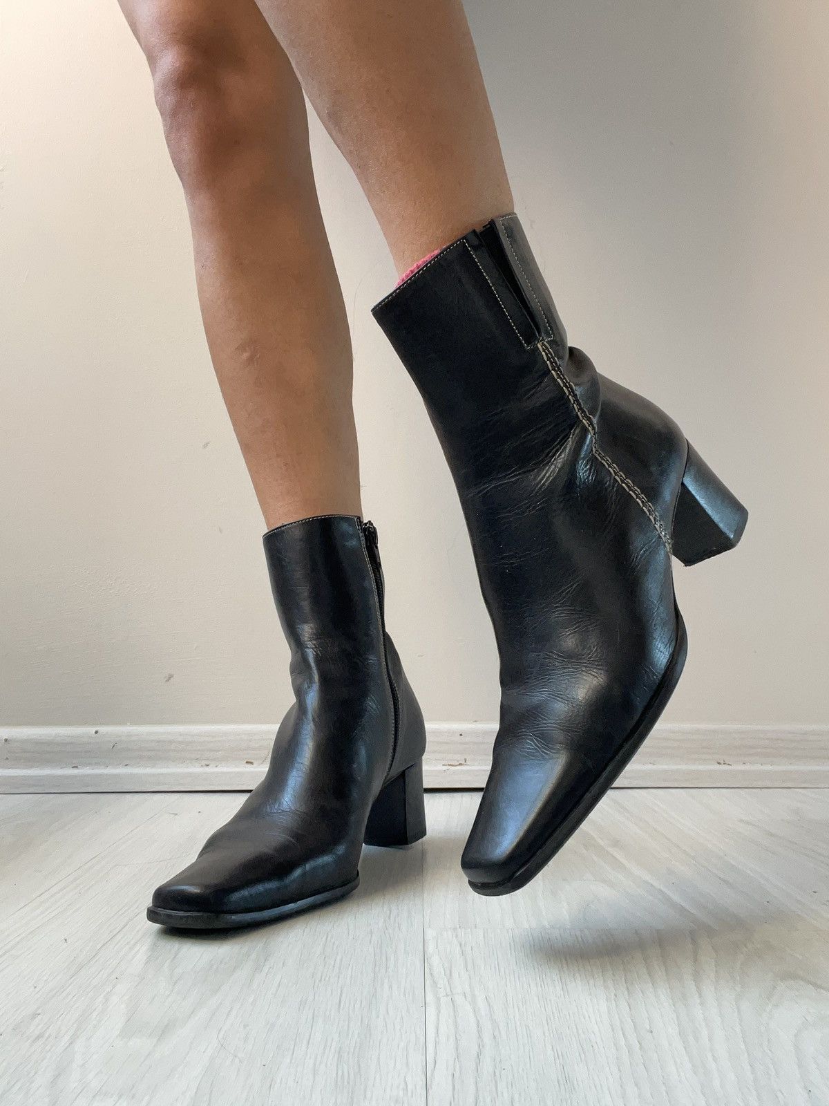 Vintage 00’s Italian boots Size US 6 / IT 36 - 2 Thumbnail