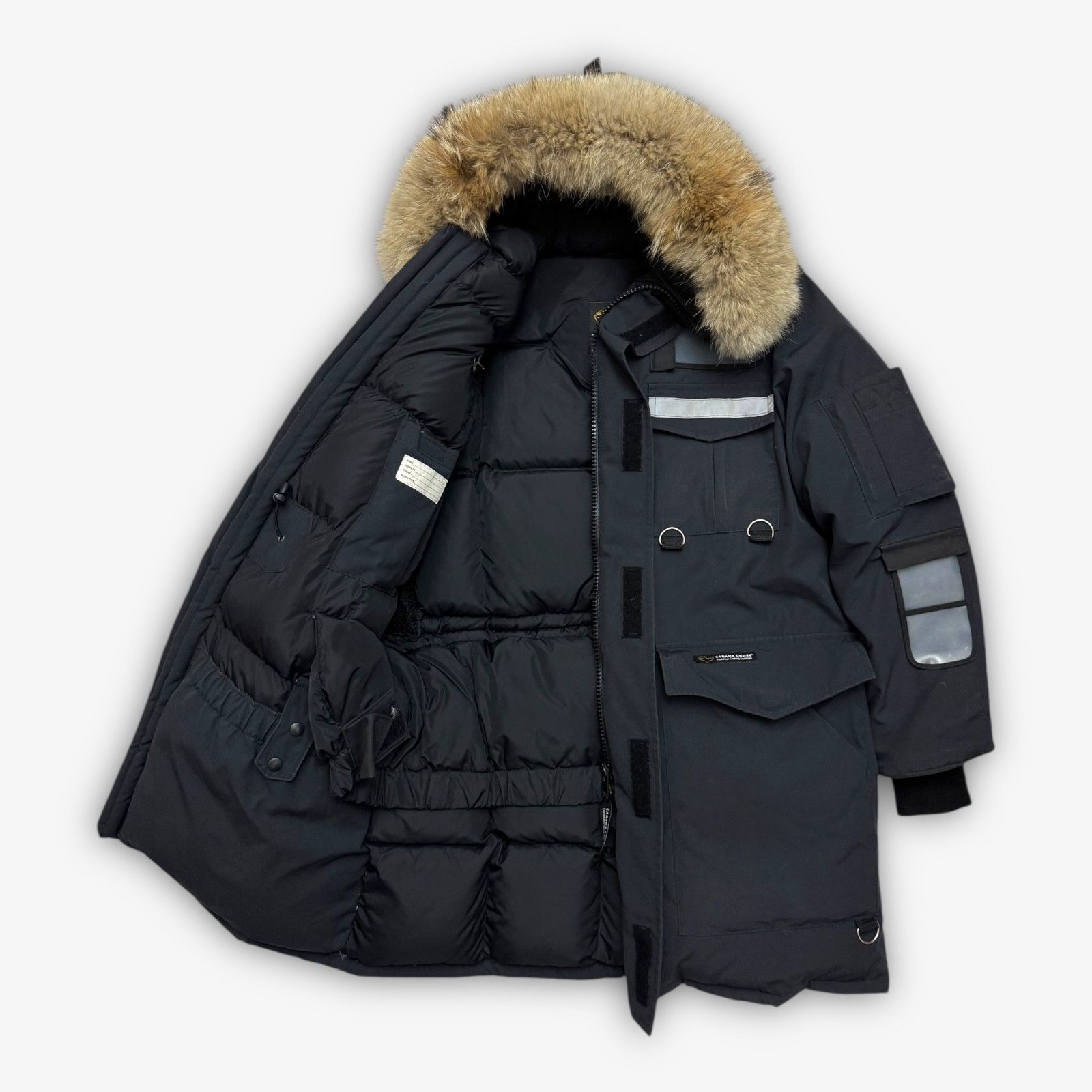 Canada Goose Canada Goose Men’s Resolute Parka Size US M / EU 48-50 / 2 - 4 Thumbnail