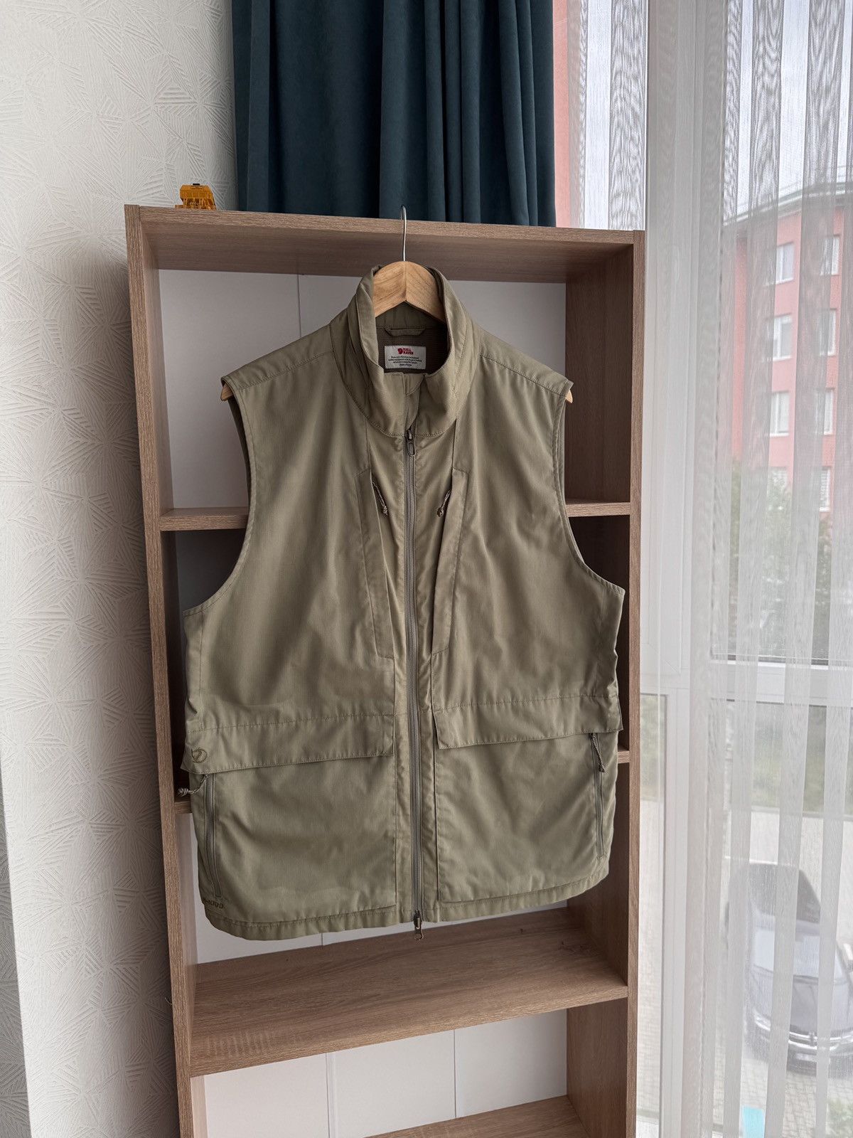 Fjallraven × Vintage Vintage Fjallraven Outdoor Japanese Khaki Traveller Vest Size US XL / EU 56 / 4 - 4 Thumbnail