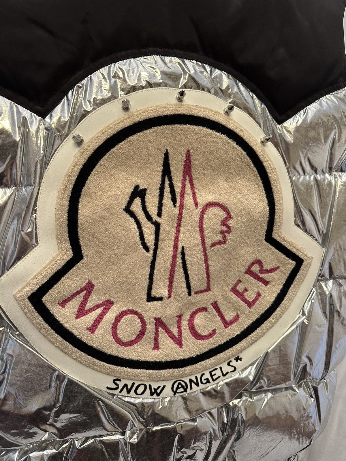 Moncler × Palm Angels Moncler X Palm Angels silver puffer exon vest Size US L / EU 52-54 / 3 - 4 Thumbnail