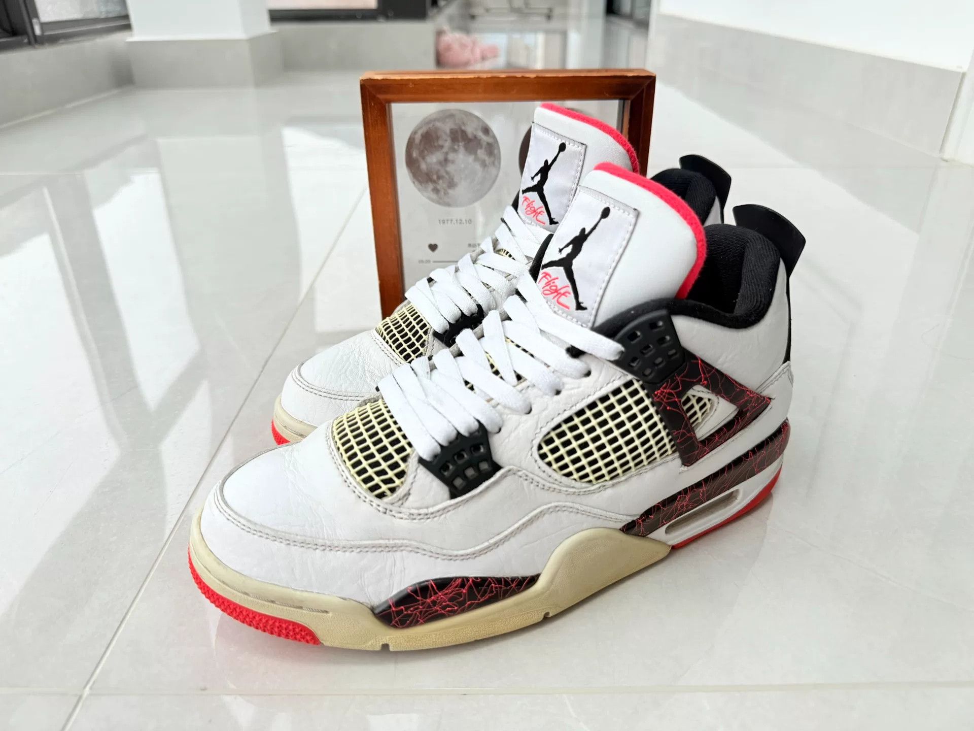 Nike Nike AJ4 Lowtop Sneakers 9 Men Size US 9 / EU 42 - 1 Thumbnail