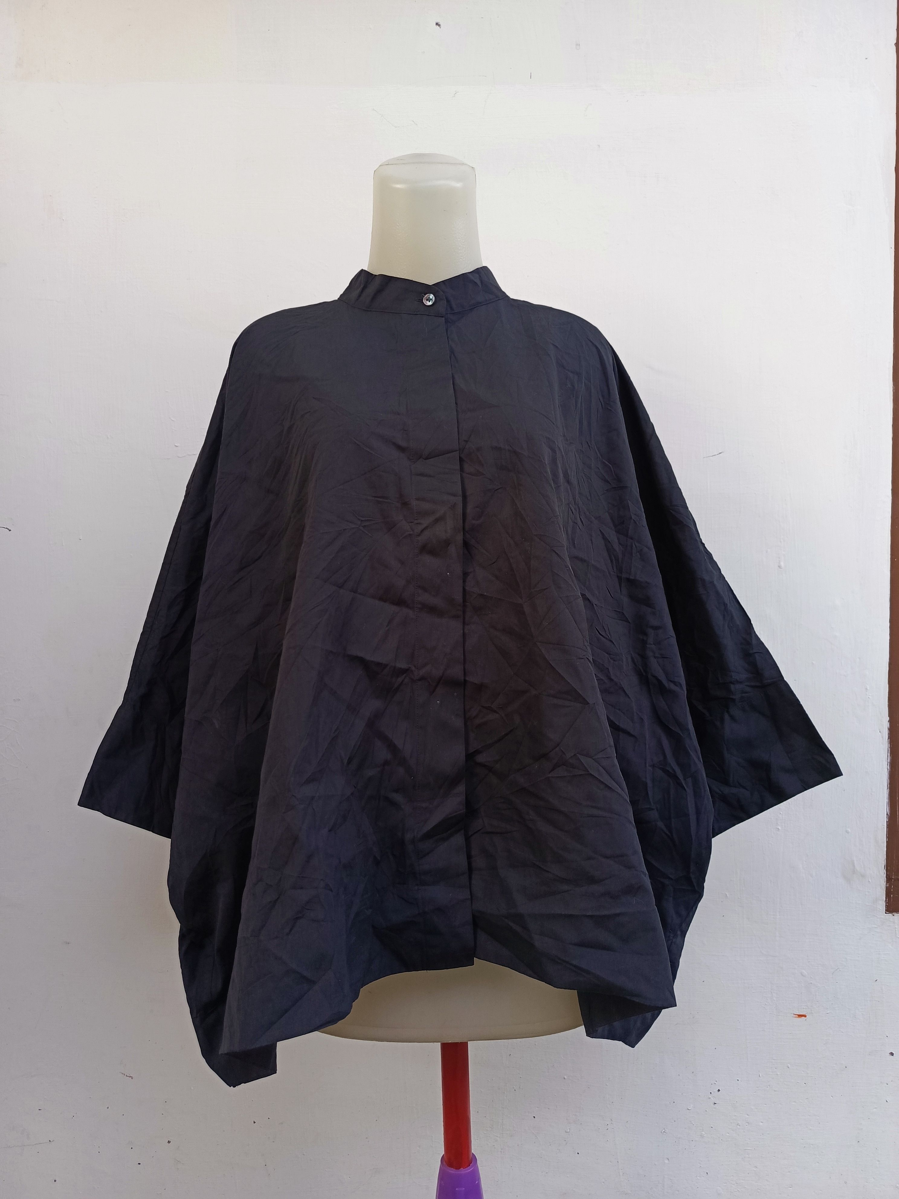 Japanese Brand +J uniqlo Black Oversized Blouse Japanese Avant garde Size M / US 6-8 / IT 42-44 - 1 Thumbnail