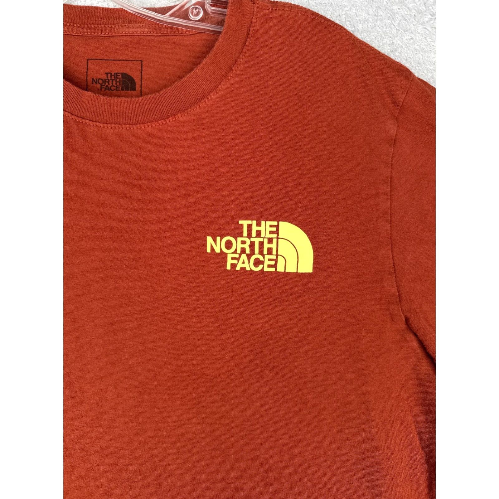 The North Face The North Face Shirt Men Small Red Short Sleeve Crew Neck 100% Cotton Logo Read Size US S / EU 44-46 / 1 - 6 Thumbnail