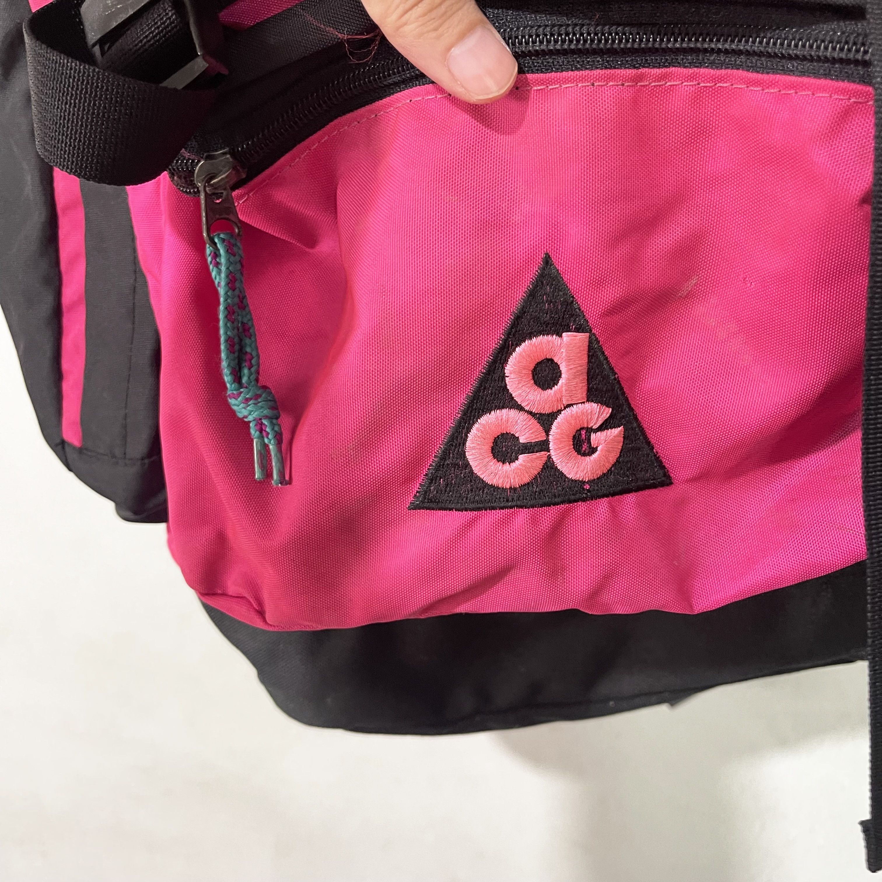Nike ACG Vintage Nike ACG Backpack Pink Black Hiking Bag Size ONE SIZE - 3 Thumbnail