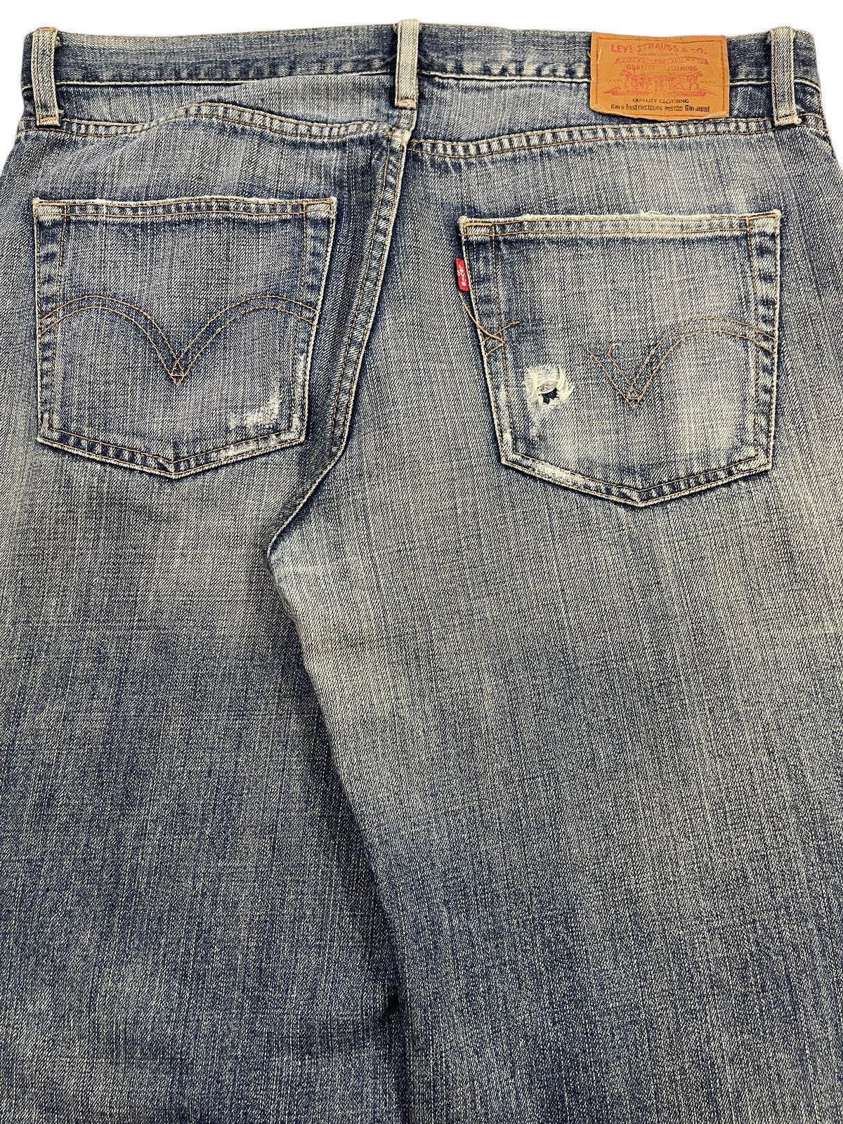 Levi's Vintage 90s Levis Blue Faded Wash Style Baggy Jeans Size US 38 / EU 54 - 6 Thumbnail