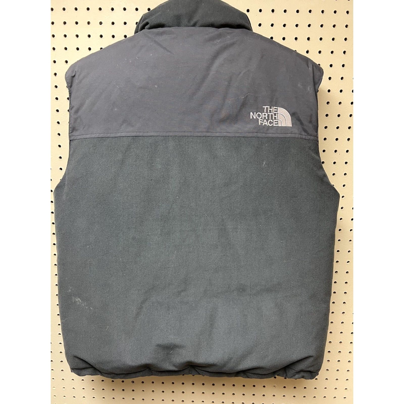 The North Face The North Face Vest Mens Medium Full Zip Corduroy Down 550 Puffy Ski Gray Size US M / EU 48-50 / 2 - 2 Thumbnail