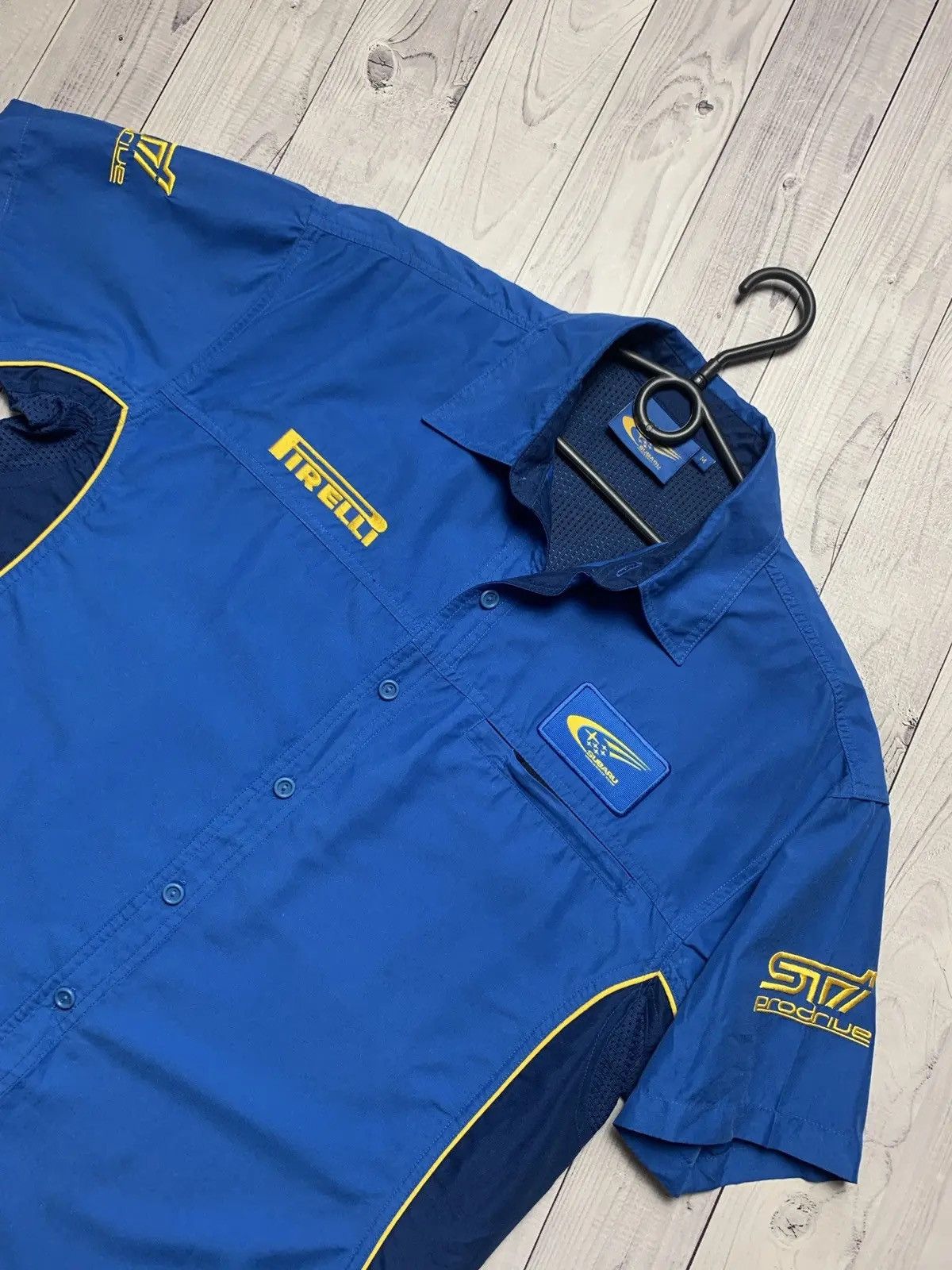 Pirelli Vintage Subaru shirt big logo racing size M Size US M / EU 48-50 / 2 - 3 Thumbnail