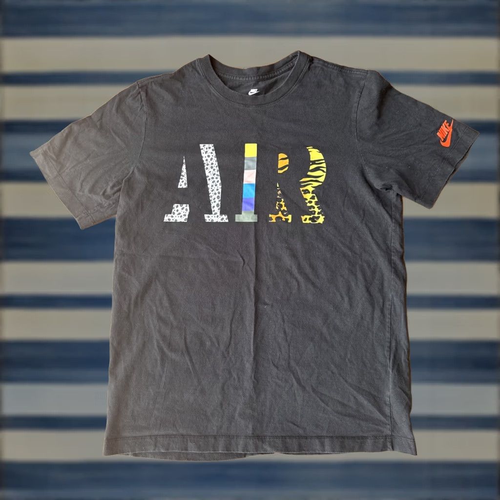 Nike Nike Sean Wotherspoon Atmos Safari T-Shirt Medium Black Logo Cotton Men Short Sleeve Crew Pullover Regular Nike Air Max Day Casual Activewear Size US M / EU 48-50 / 2 - 1 Thumbnail