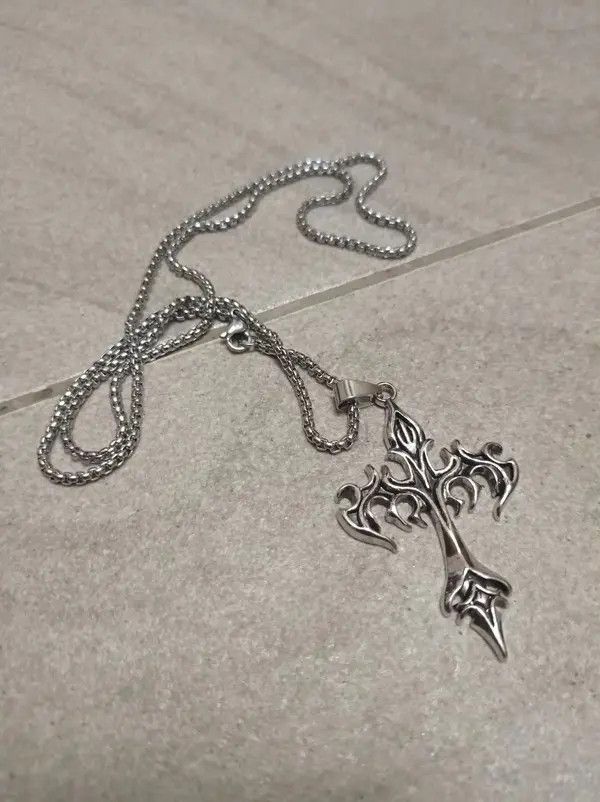 VIBE Opium Cross Chain Black Size ONE SIZE - 7 Thumbnail