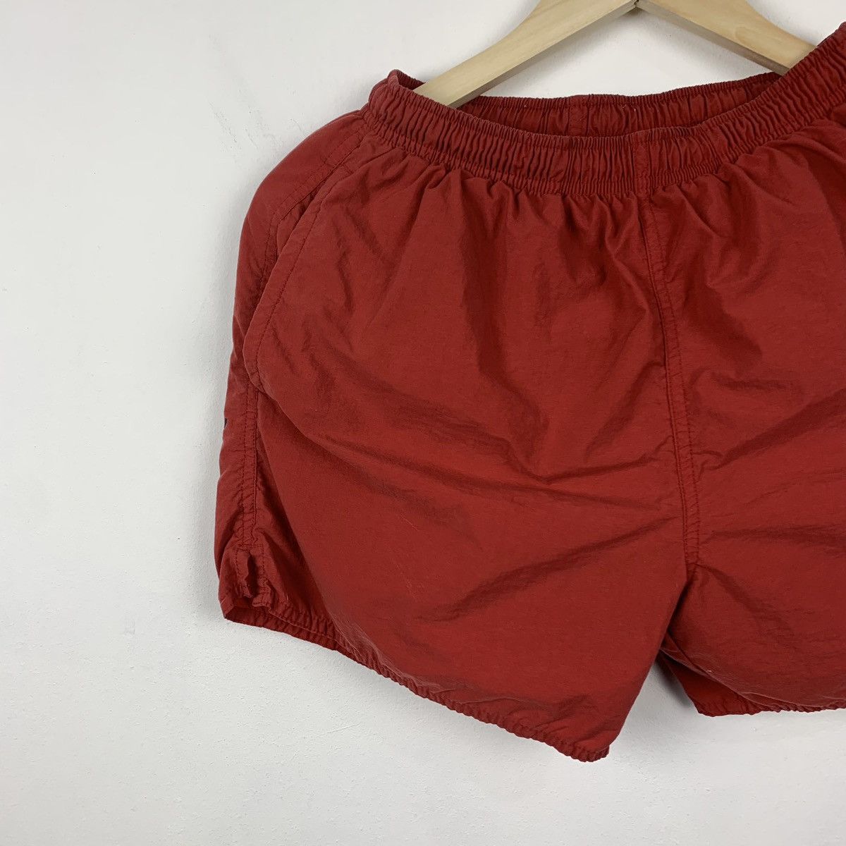 Nike Vintage Nike Retro Swim Nylon Shorts Red Size L Drill Style Size US 34 / EU 50 - 6 Thumbnail