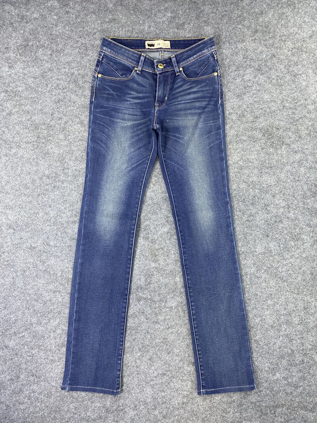 Jean × Levi's × Vintage Vintage Levis Straight Blue Wash Jeans - J1044 Size 26" / US 2 / IT 38 - 1 Thumbnail
