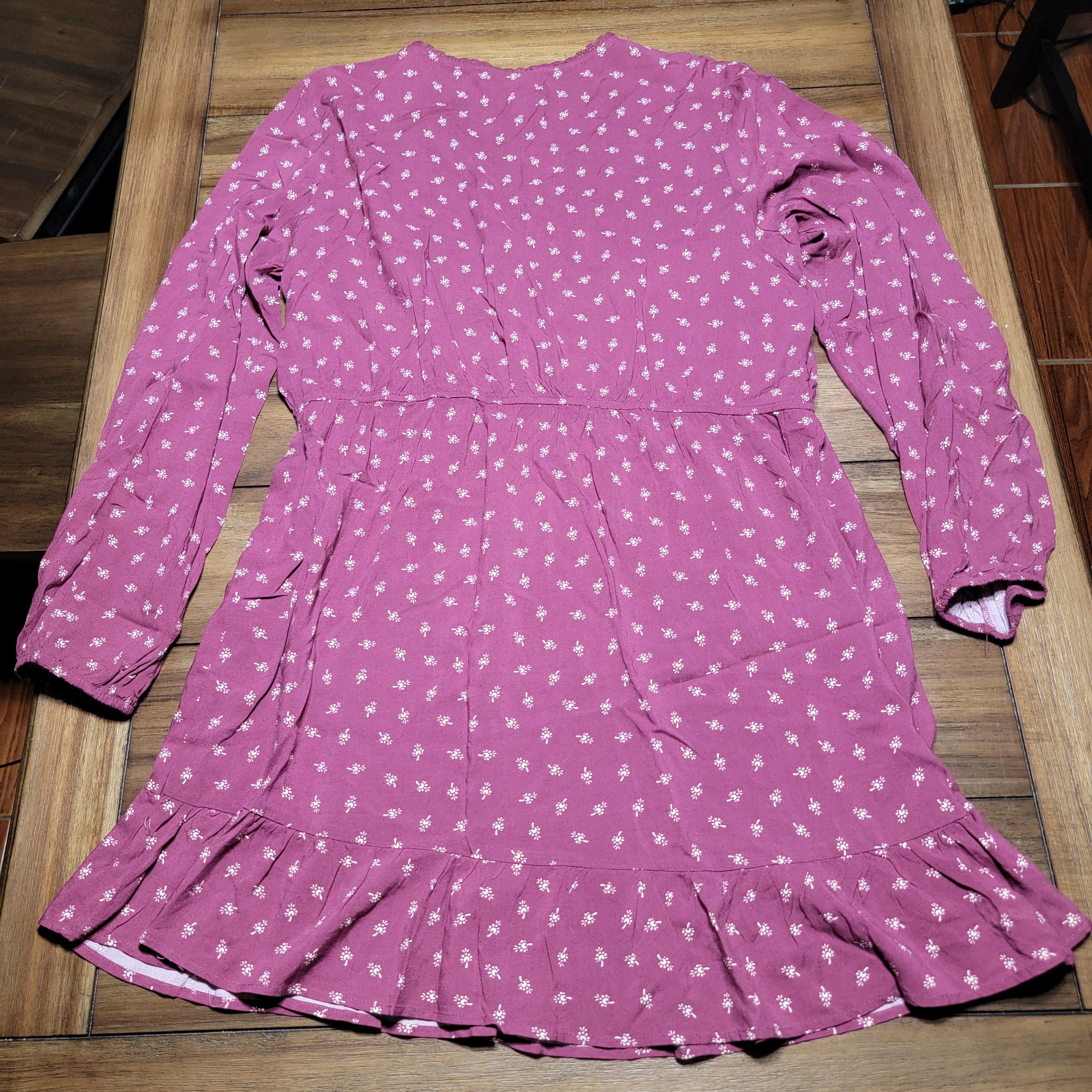 Other Xhilaration LS Dress w/Small White Flowers - Size XXL* NWT Size XXL / US 16-18 / IT 52-54 - 3 Thumbnail