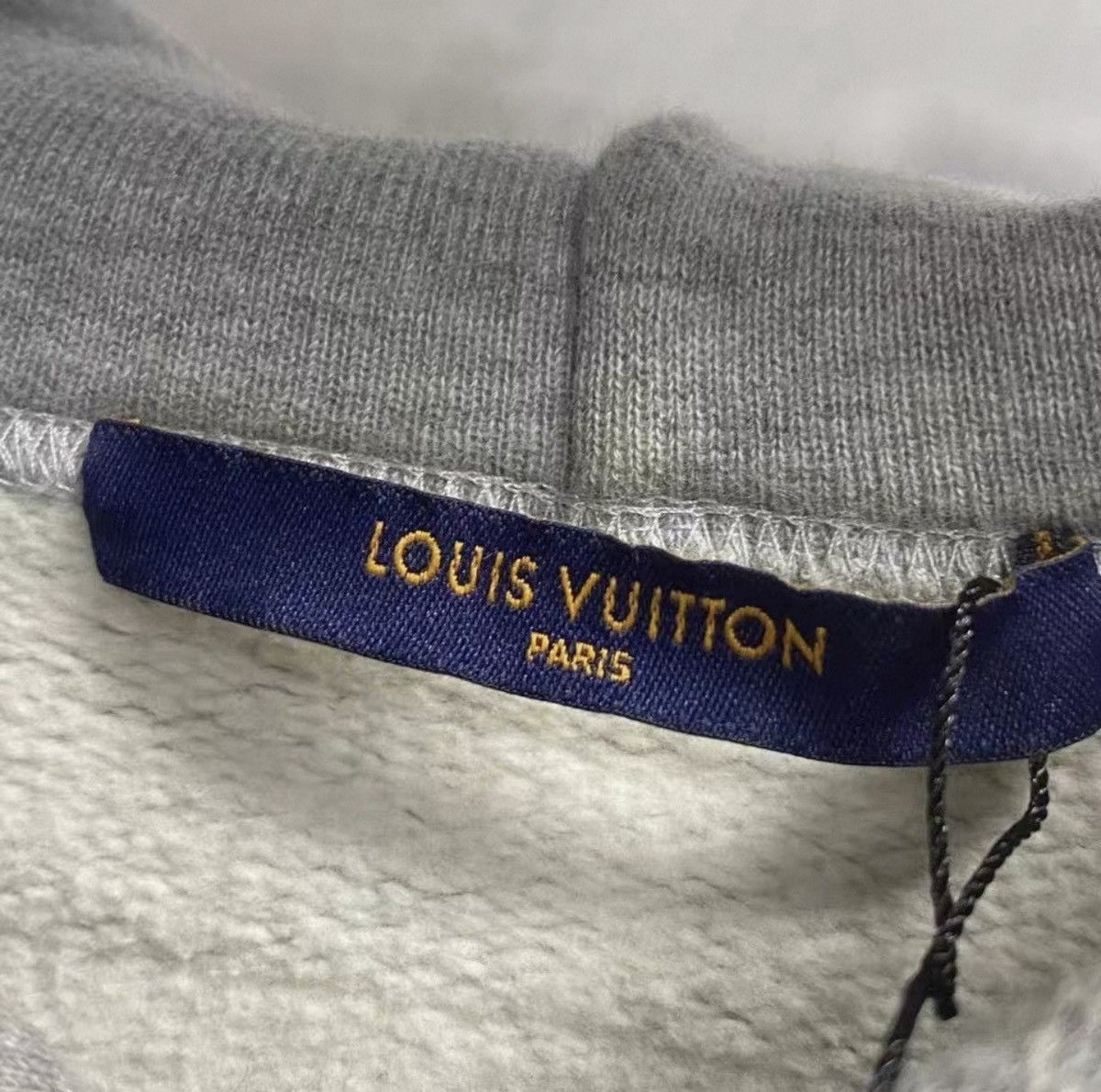 Louis Vuitton Louis Vuitton M Tourist VS Purist Tuffetage Hoodie Sweater Size US M / EU 48-50 / 2 - 7 Thumbnail