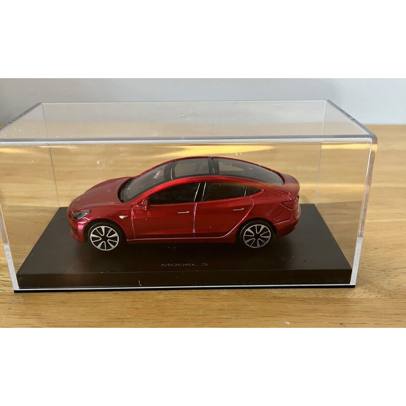 Other Tesla Model 3 Scale Car 1:43 Die Cast Red Collection EV Size ONE SIZE - 1 Thumbnail