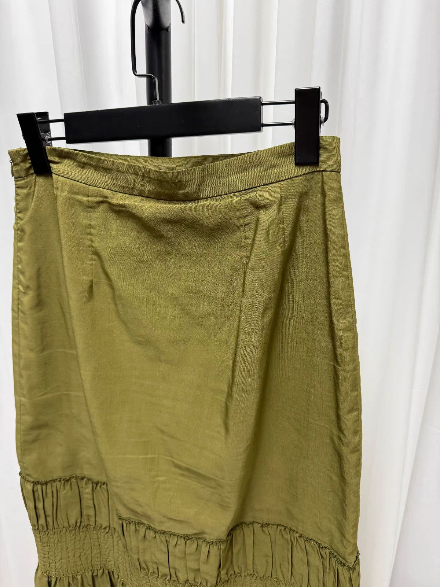 Dries Van Noten Dries Van Noten Fishtail Midi Skirt K20 Size 24" / US 00 / IT 34 - 6 Thumbnail