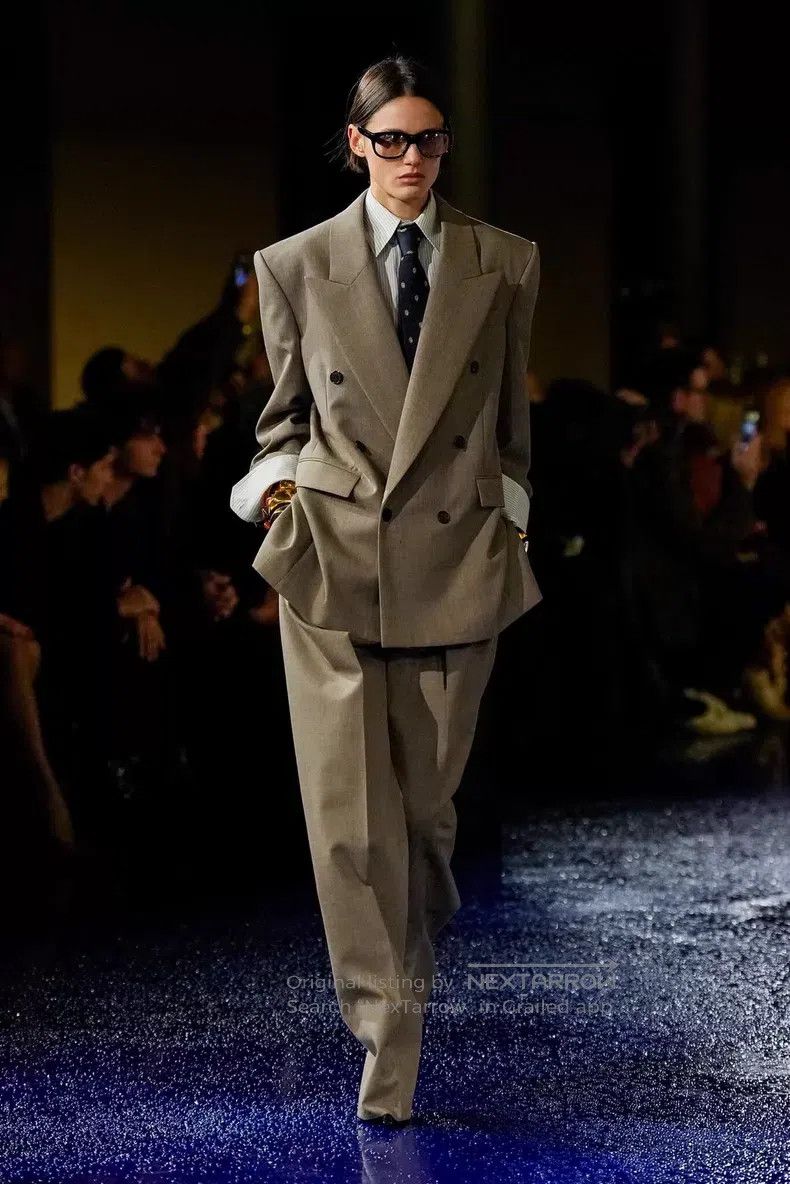 Saint Laurent Paris Saint Laurent Paris Double-Breasted Suit and Trousers Set Size XS / US 0-2 / IT 36-38 - 9 Thumbnail