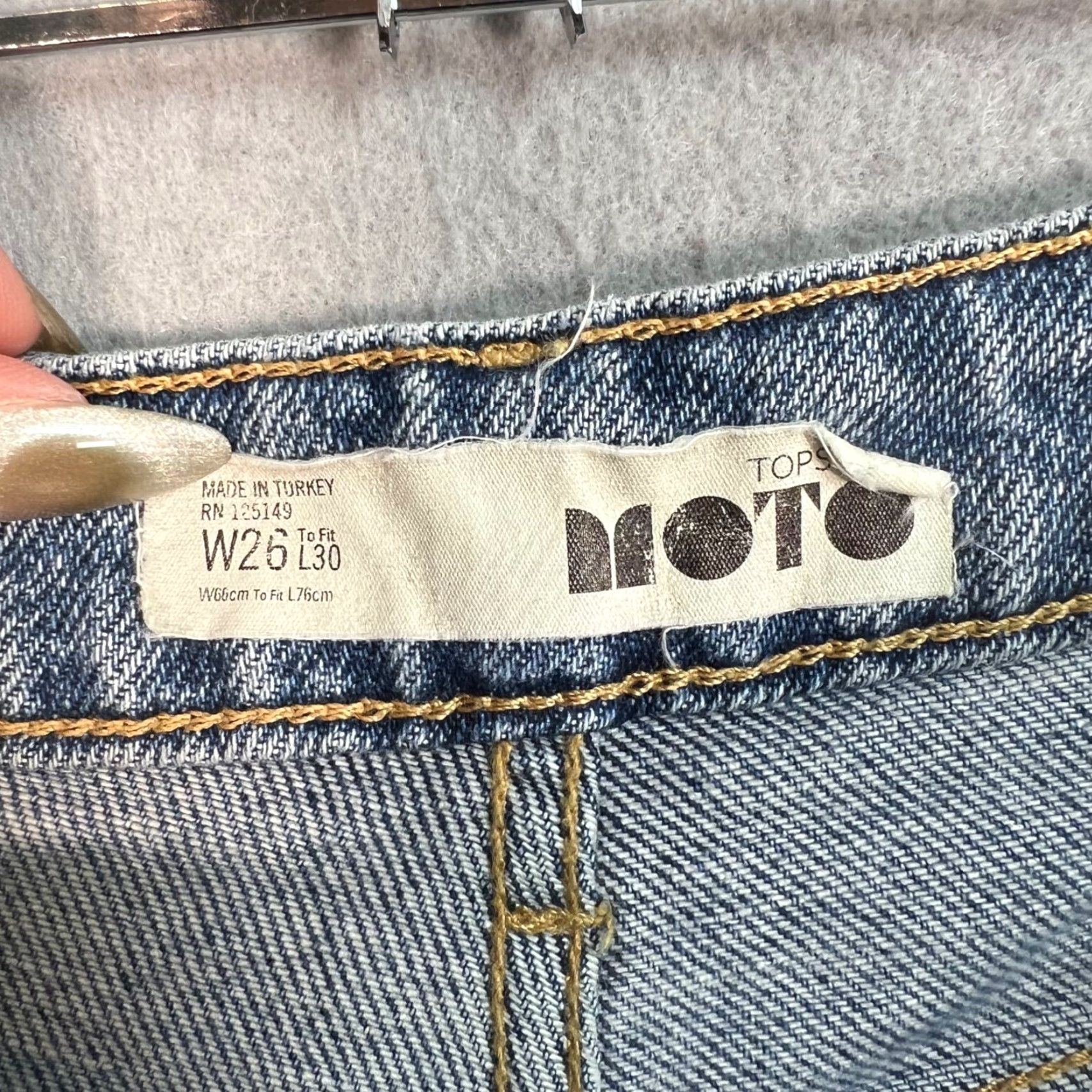 Topshop VINTAGE Topshop Moto High-Waisted Straight Leg Jeans 26 Blue Denim Frayed Hem Womens Size 26" / US 2 / IT 38 - 3 Thumbnail