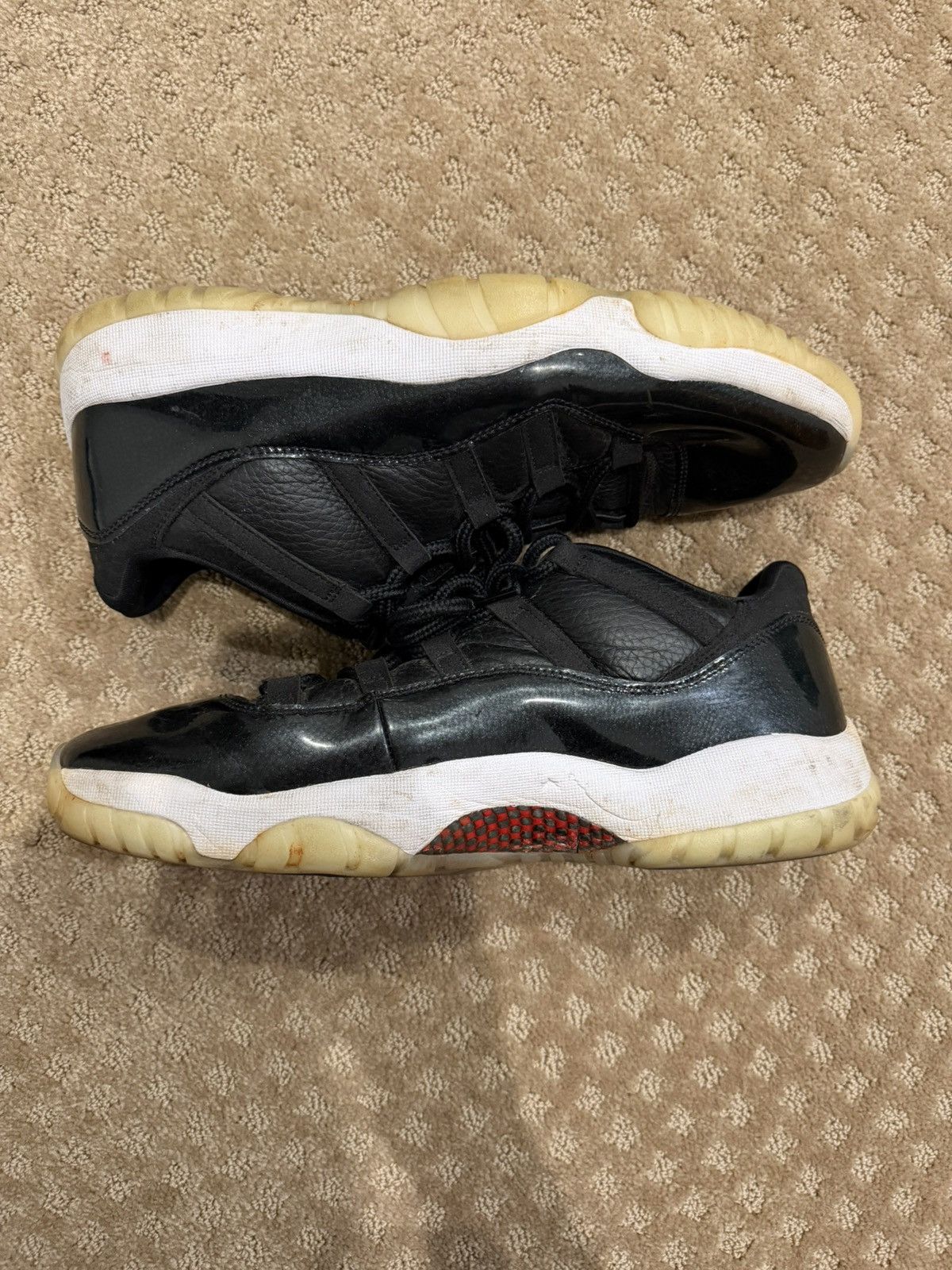 Jordan Brand Jordan 11 low 72-10 Size US 13 / EU 46 - 2 Thumbnail