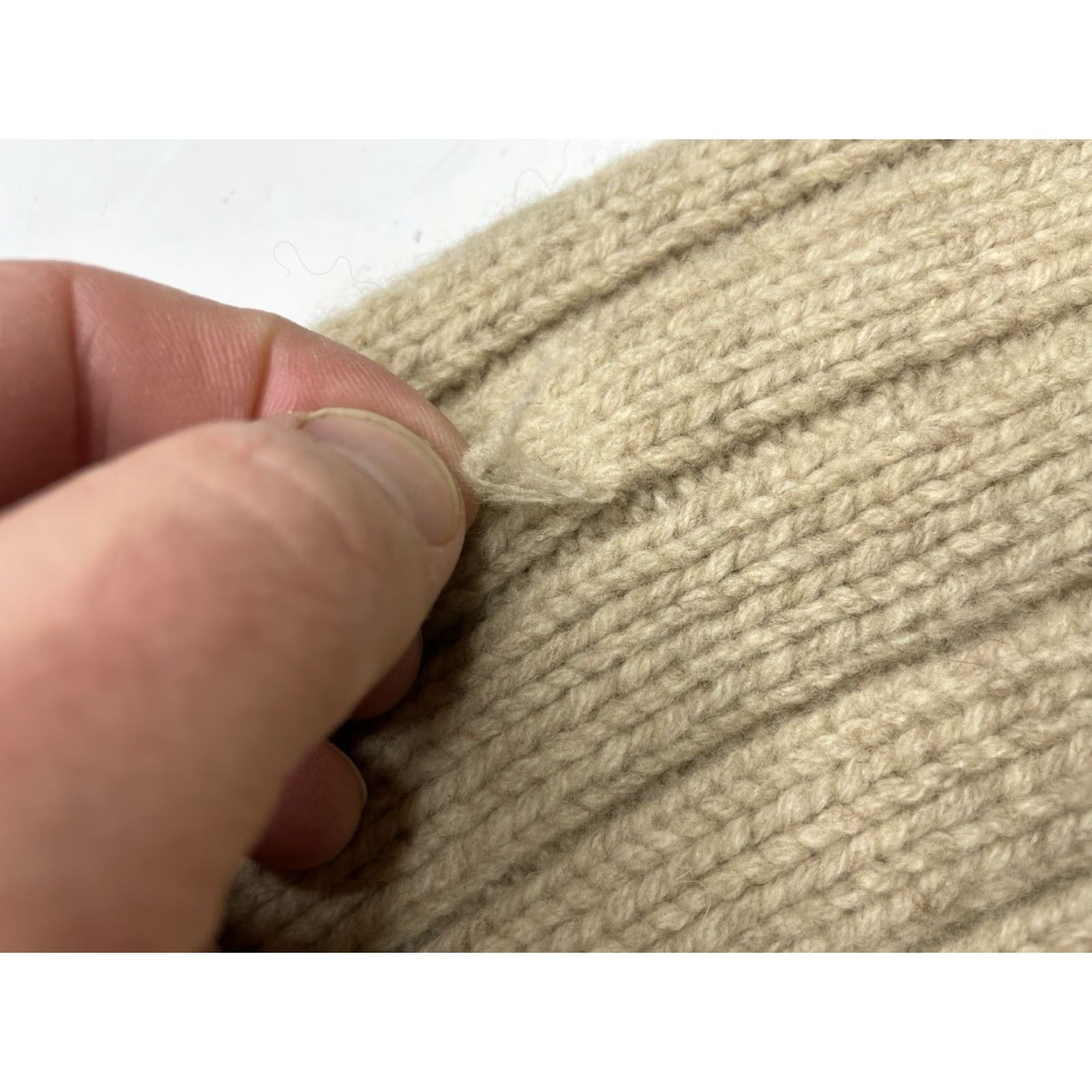Vintage VINTAGE J Crew Sweater Men M V-Neck Lambswool Beige Ribbed Solid 100% Heavy Tan Beige Size US M / EU 48-50 / 2 - 4 Thumbnail
