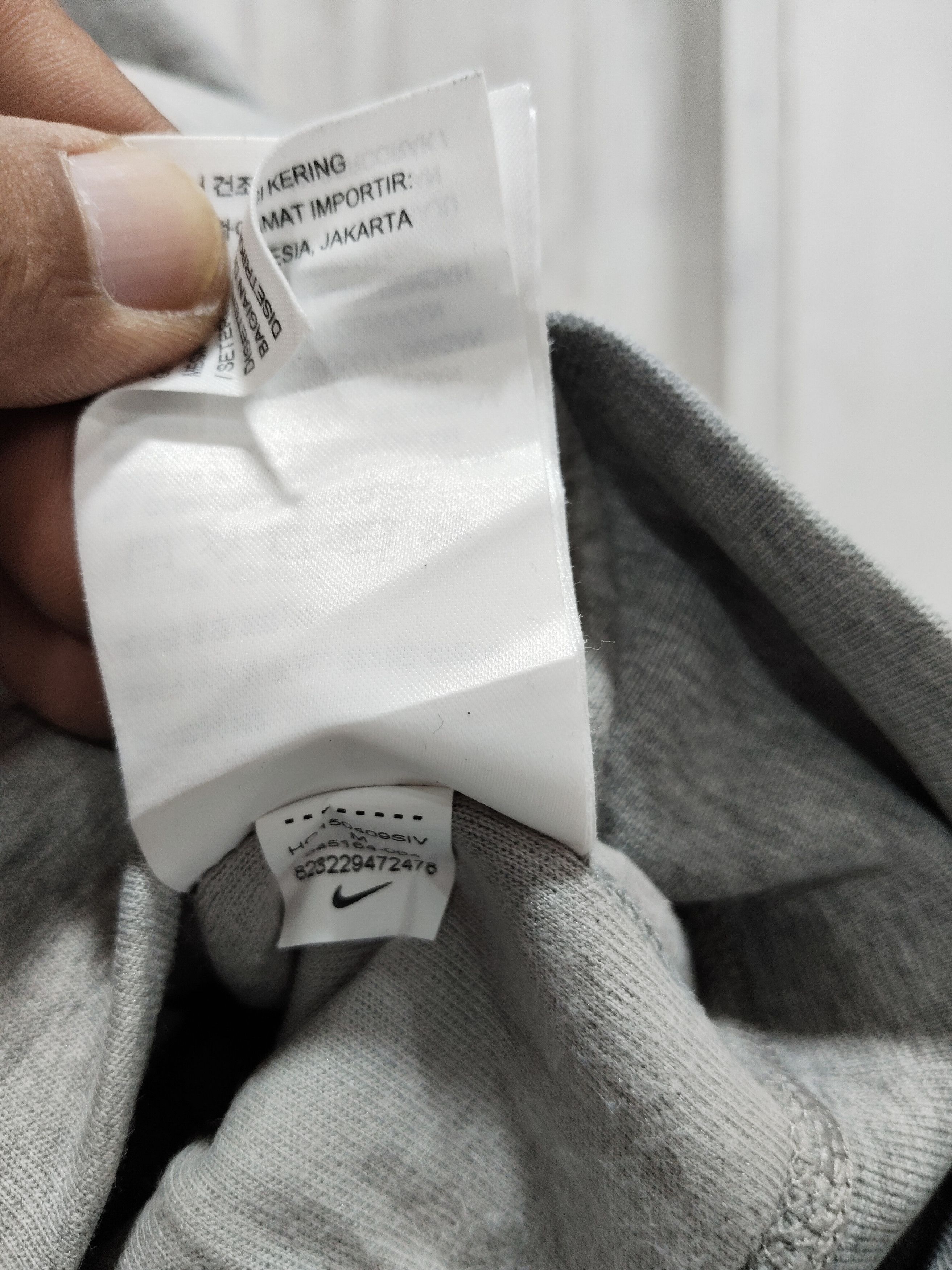 Nike × Vintage Nike Small Logo Pocket Sweatshirt Size US M / EU 48-50 / 2 - 7 Thumbnail