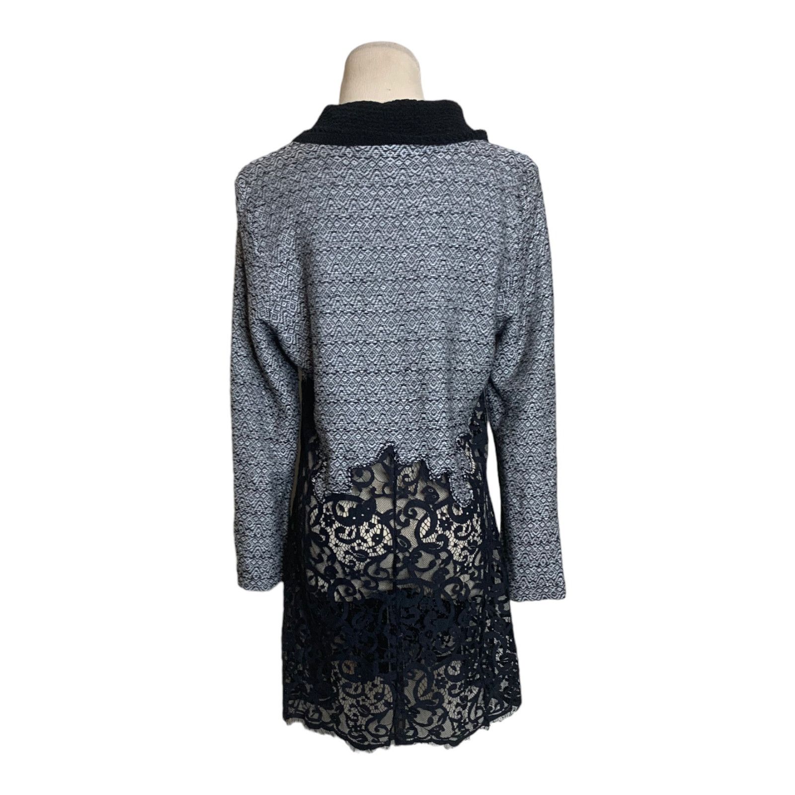 NIC+ZOE Nic-Zoe gray black lace button blazer size M Size M / US 6-8 / IT 42-44 - 3 Thumbnail