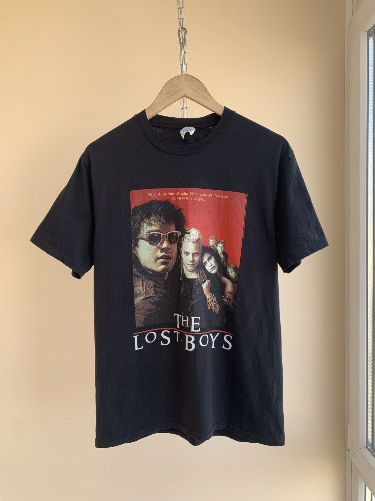 Vintage The Lost Boys 1987 Promo Comedy Horror Movie T-Shirt 2020 Size US M / EU 48-50 / 2 - 1 Thumbnail