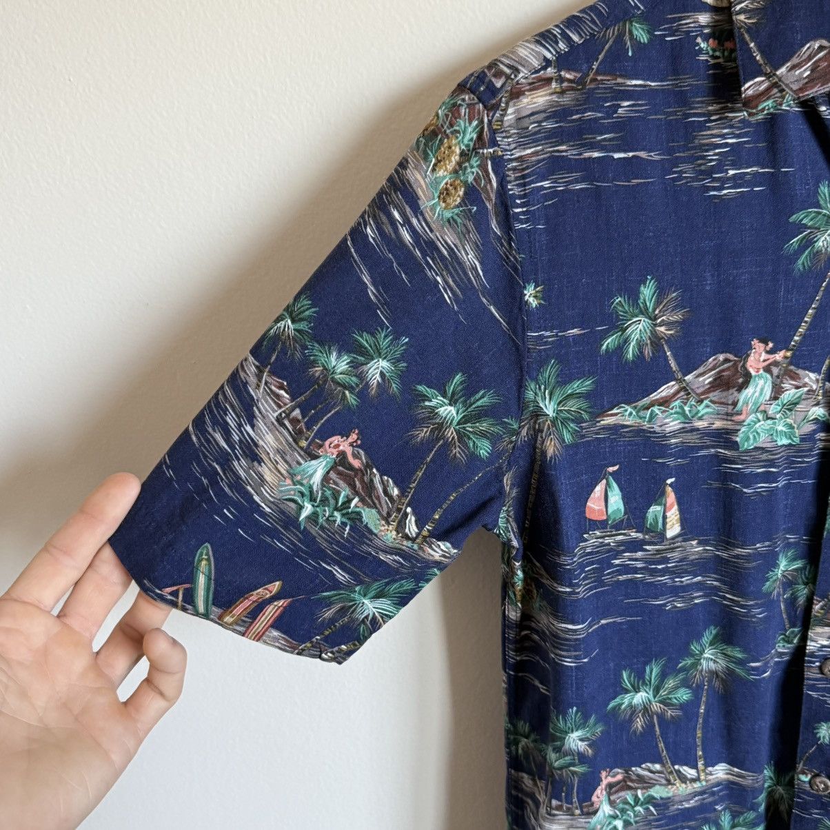 Vintage Batik Bay Men’s Hawaiian Button-Up Shirt Tropical Rayon Size US S / EU 44-46 / 1 - 5 Thumbnail